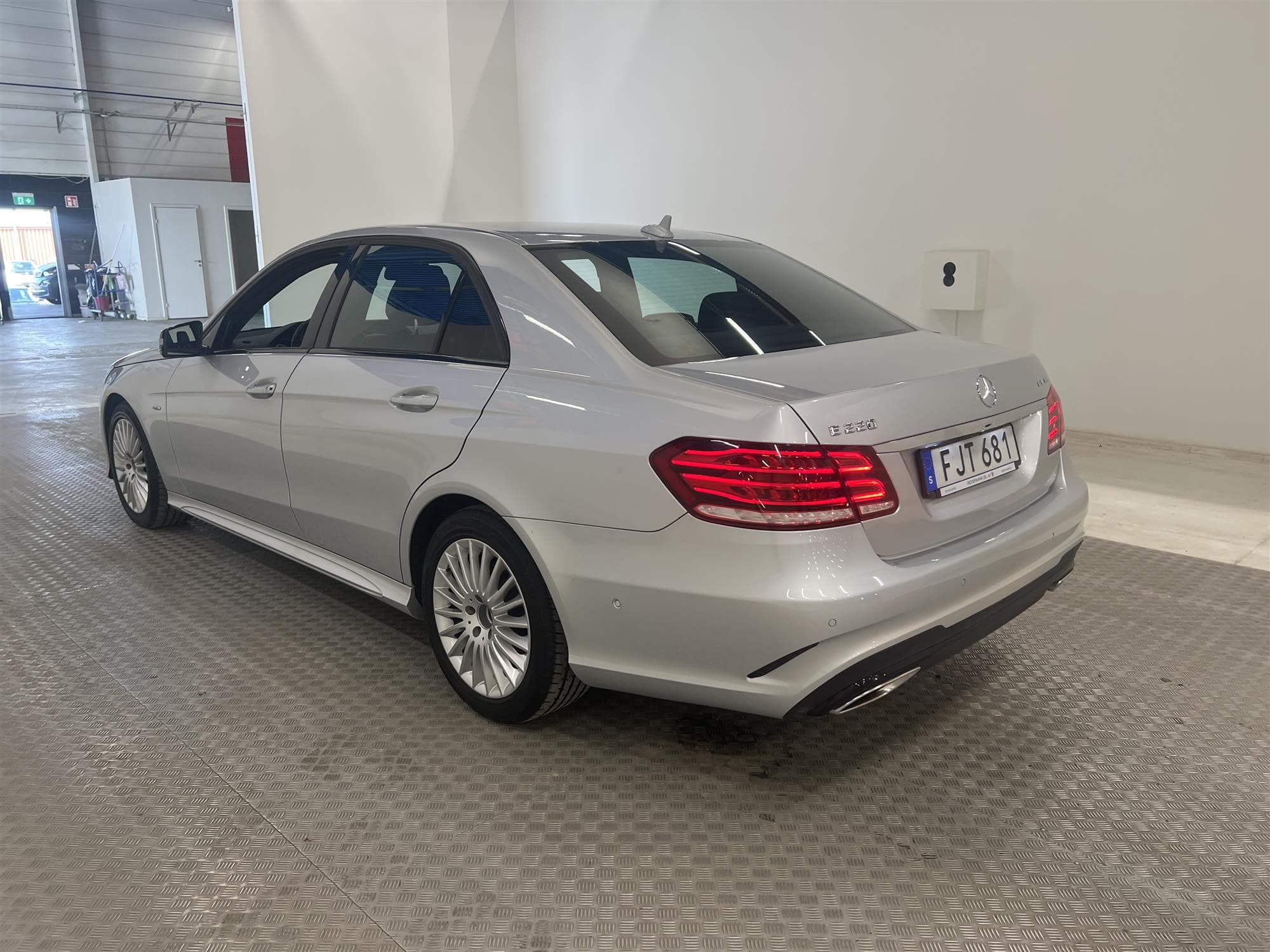 Mercedes-Benz E 220 4M 170hk AMG Harman/Kardon B-Kamera