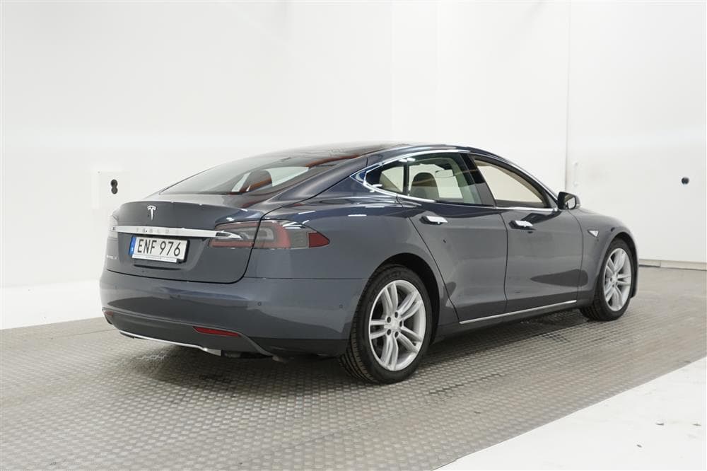 Tesla Model S 85 367hk Pano Navi Autopilot