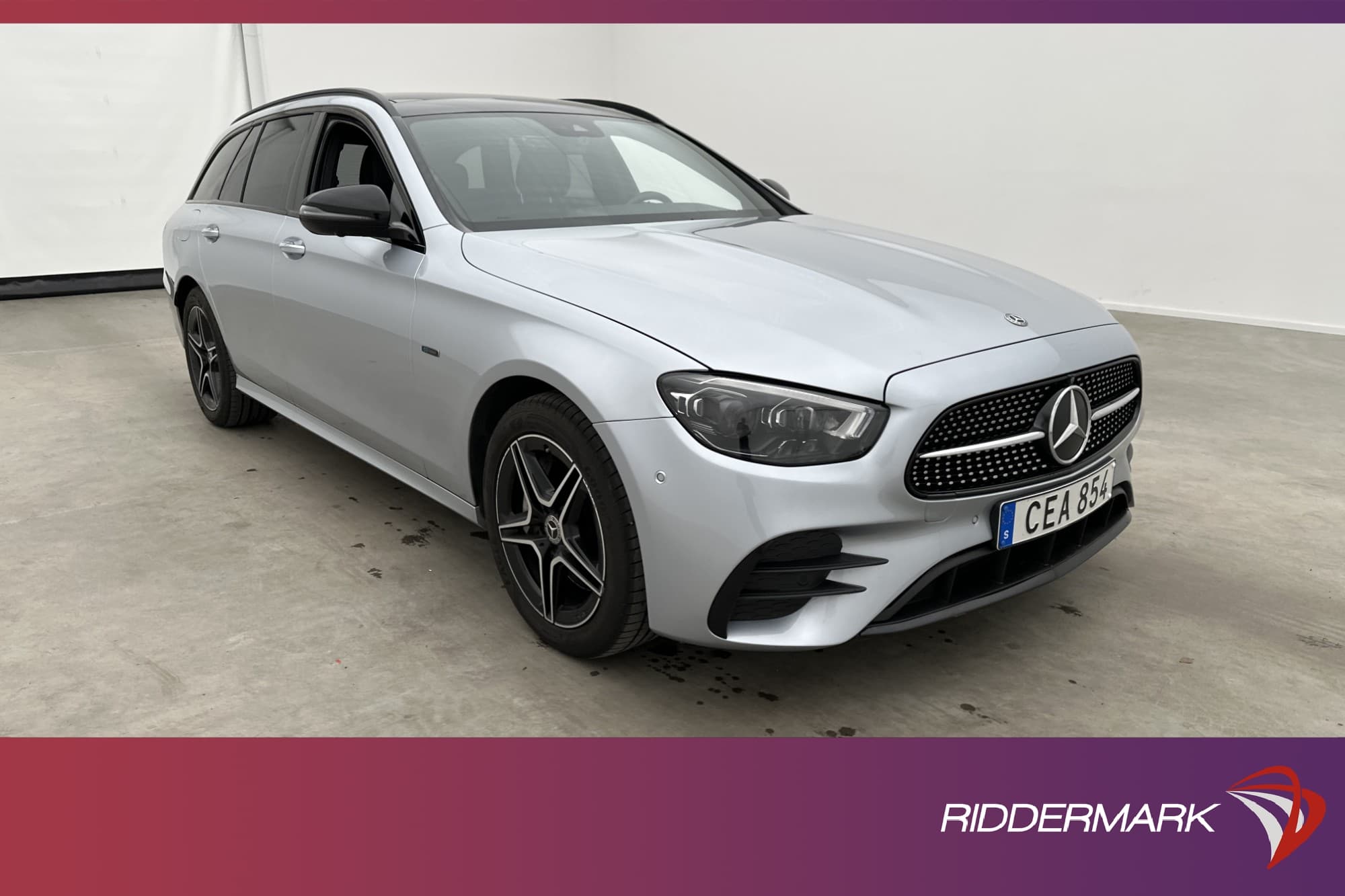 Mercedes-Benz E 300 T de 306hk