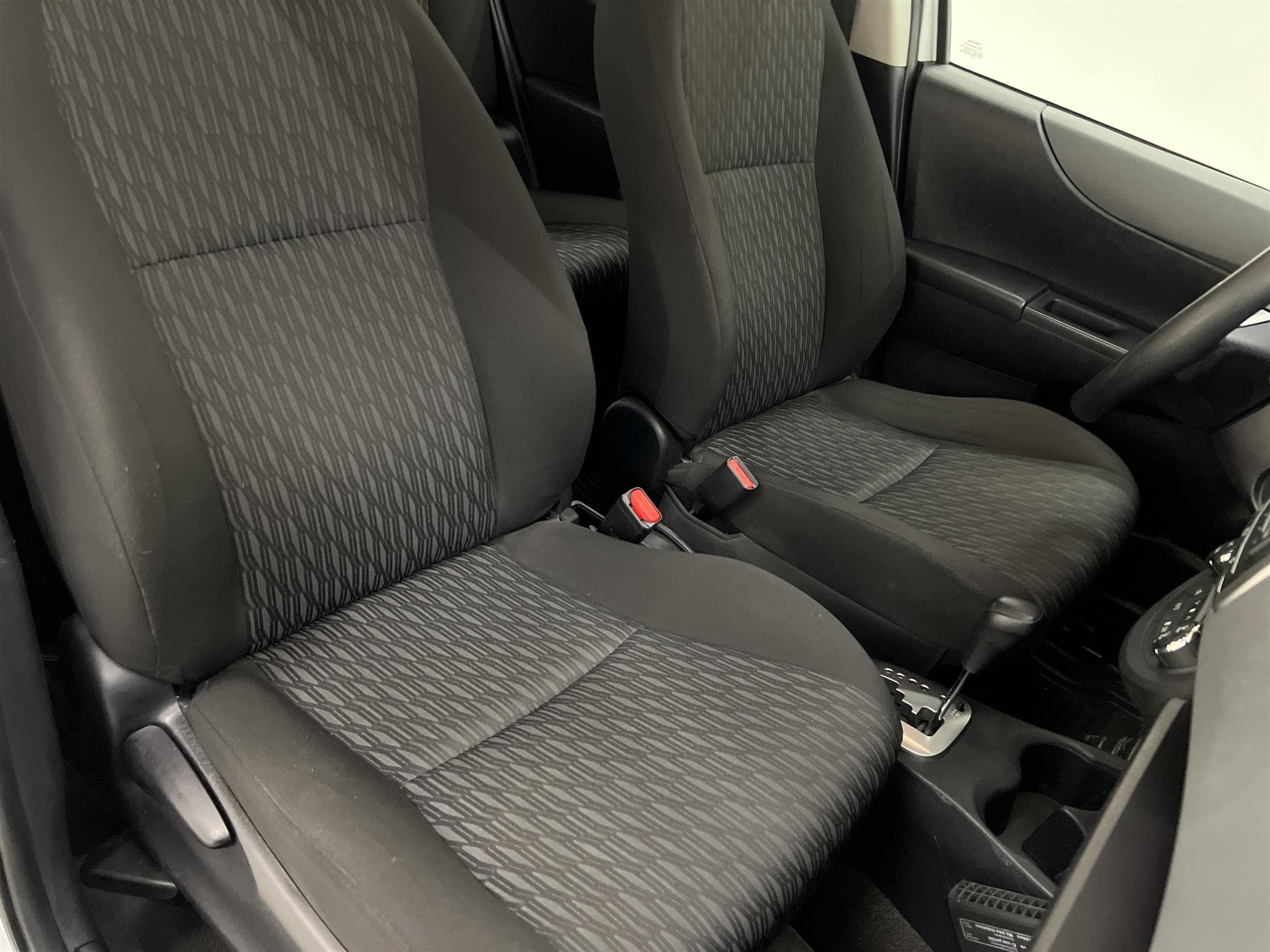 Toyota Yaris Hybrid 101hk M&K-Värmare Nyservad 0,35L/mil