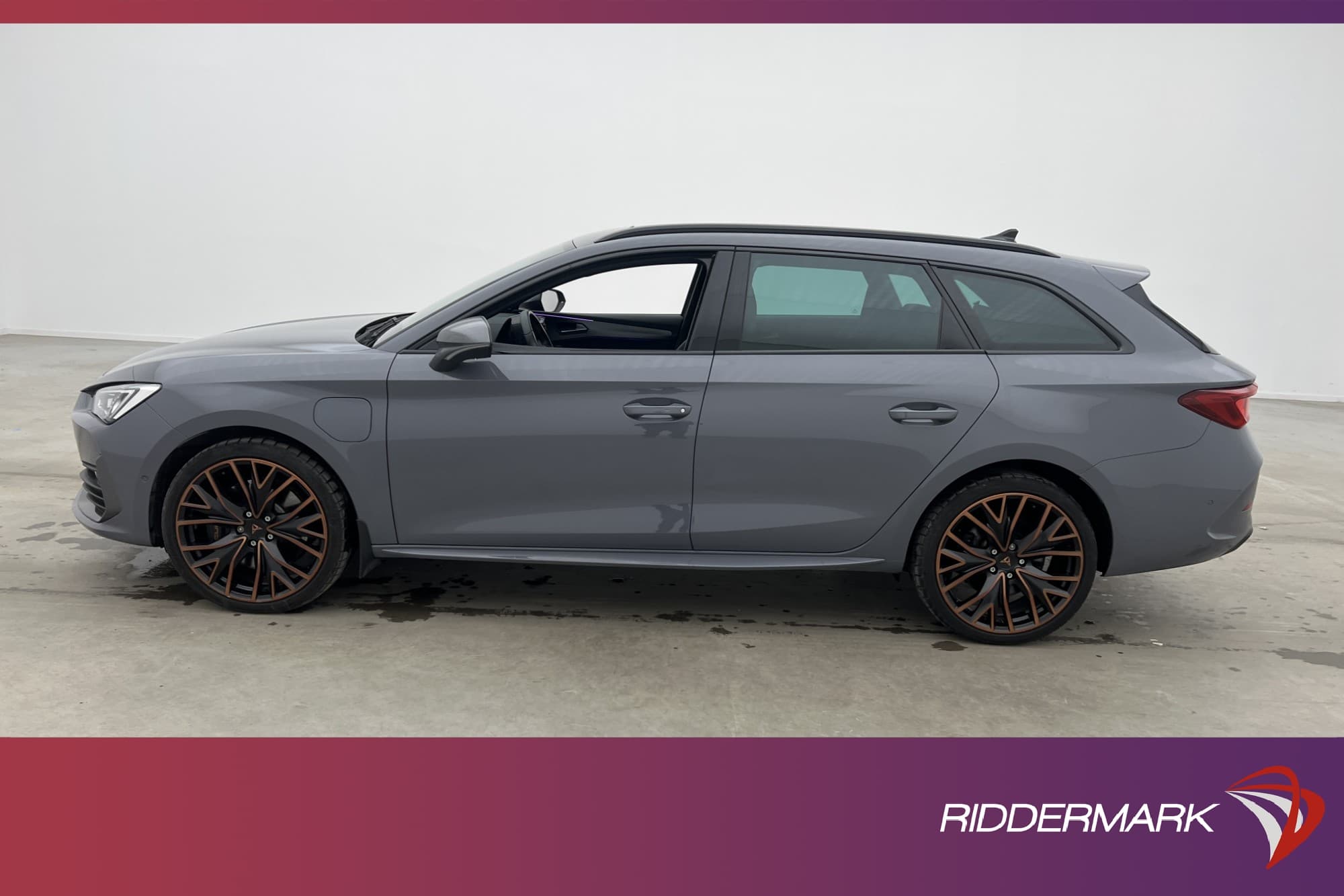 CUPRA Leon ST e-Hybrid 245hk