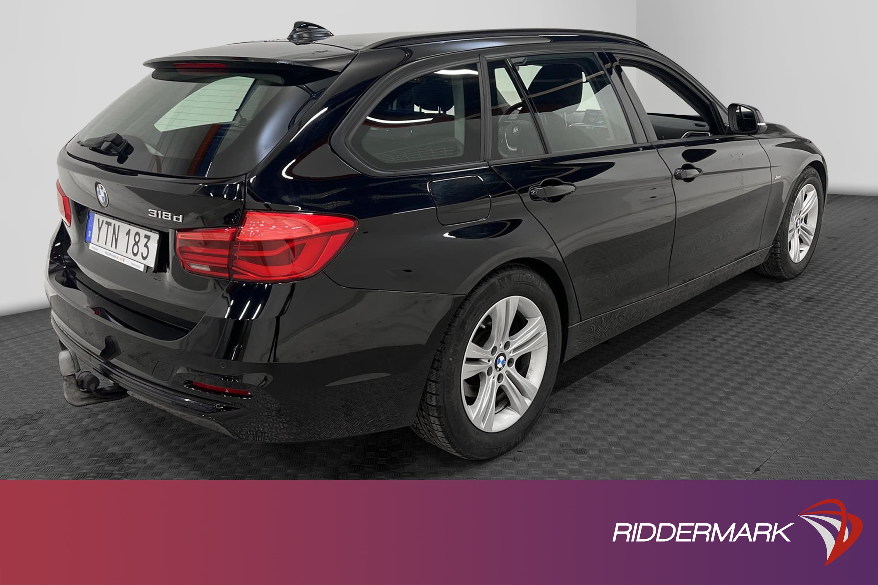BMW 318d 150hk Sport line Cockpit Drag Navi Elstol Med Minne