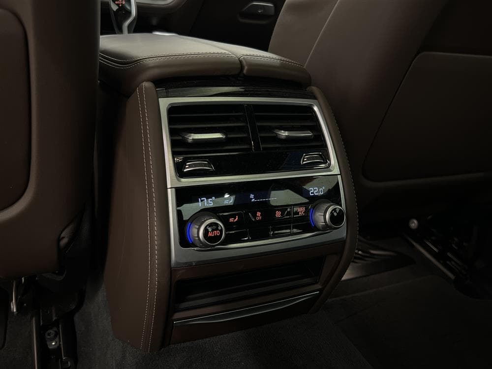 BMW 745Le xDrive 394hk M Sport Moms H/K T-lucka Laser Softclinteriör