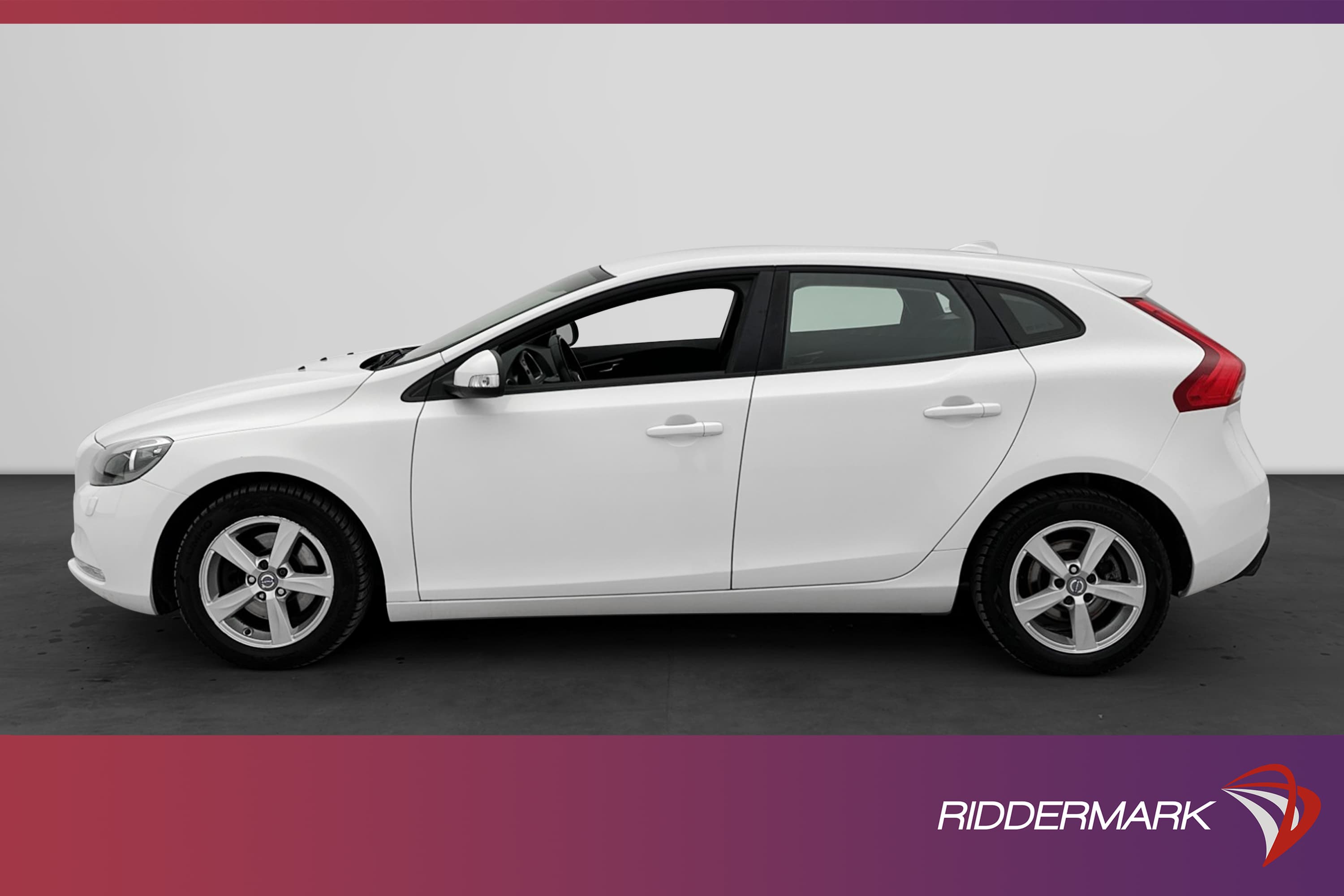 Volvo V40 T2 120hk