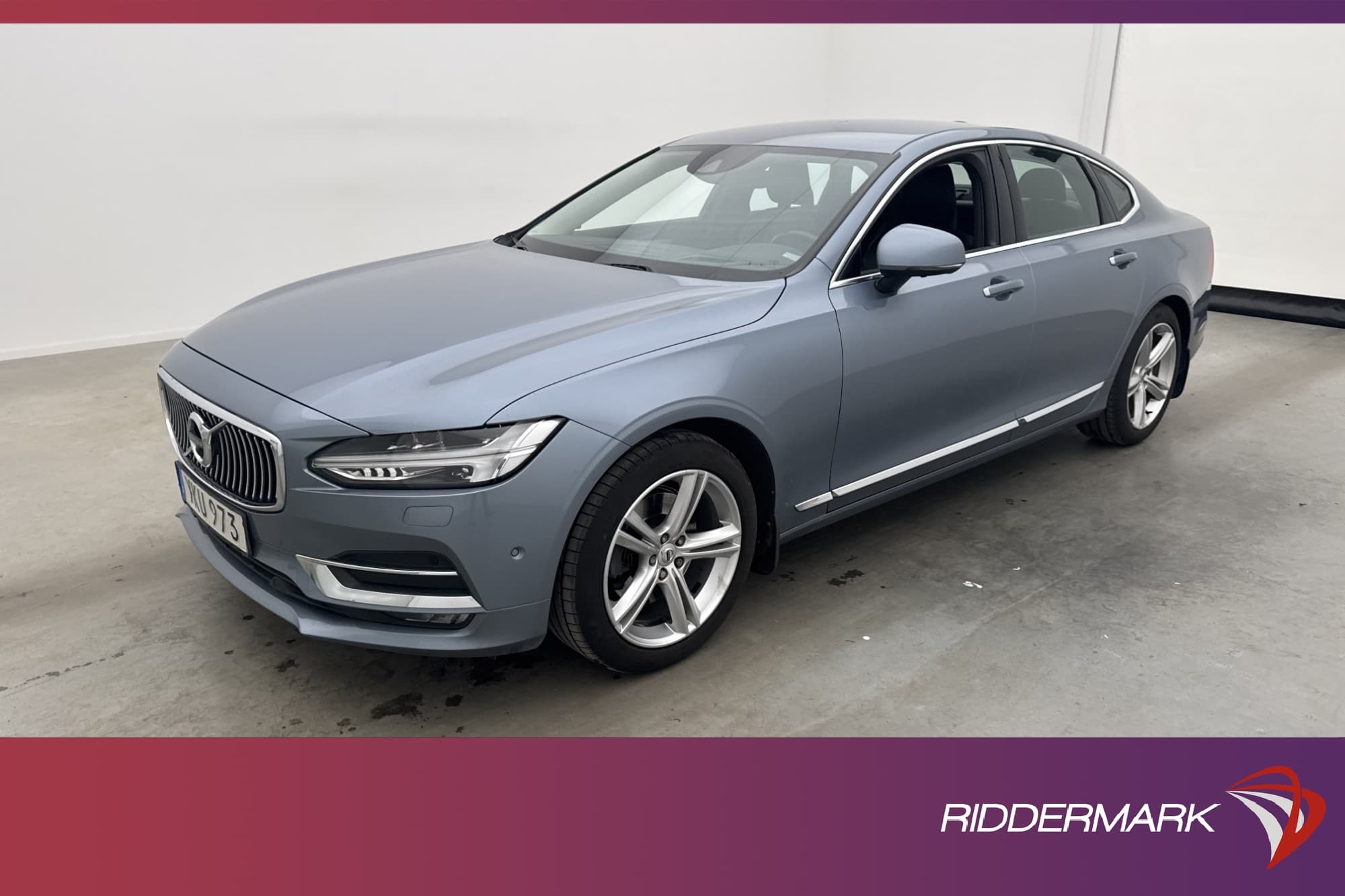Volvo S90 D4