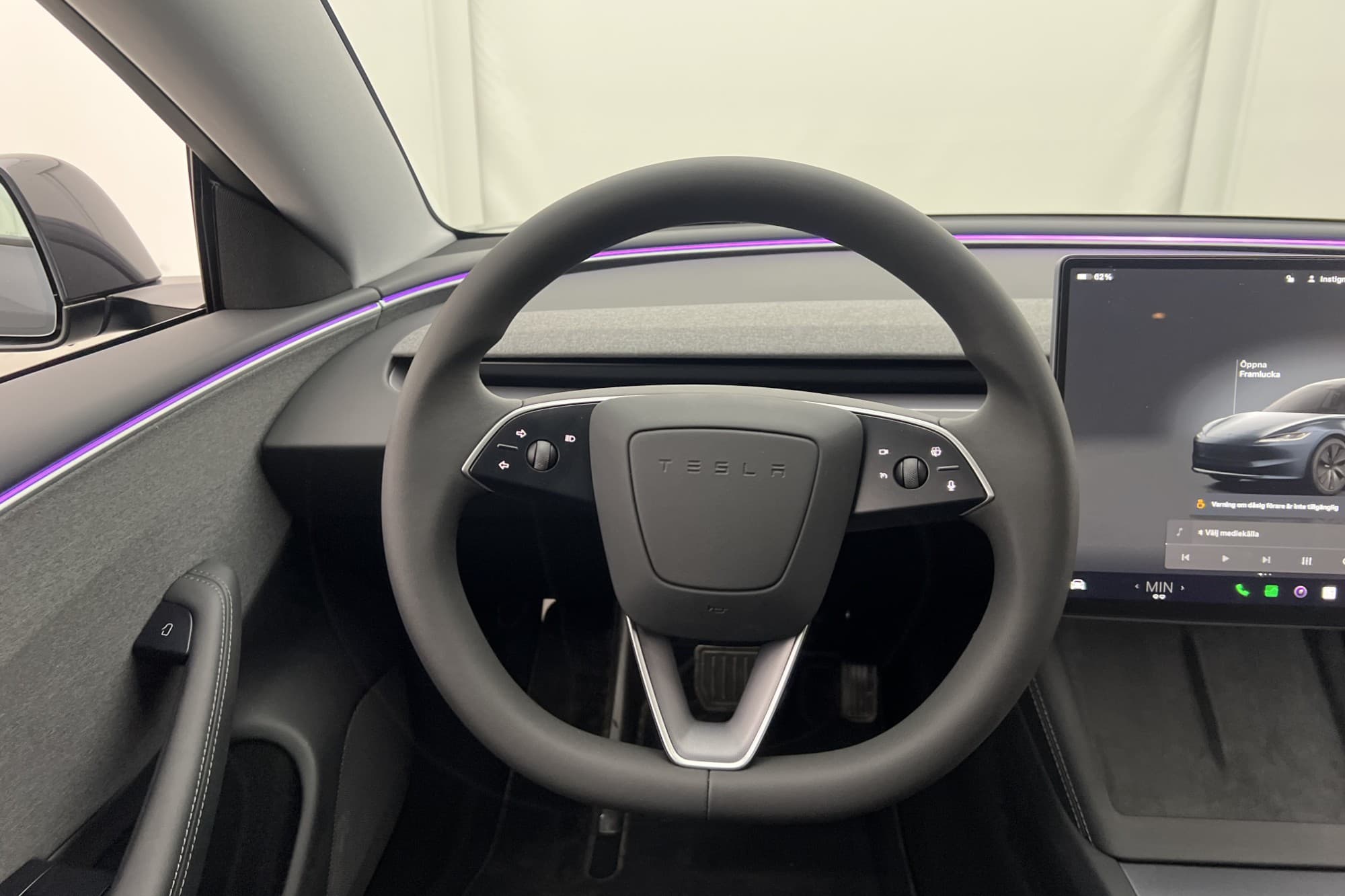 Tesla Model 3 Standard Range Autopilot Dragkrok Svensksåld