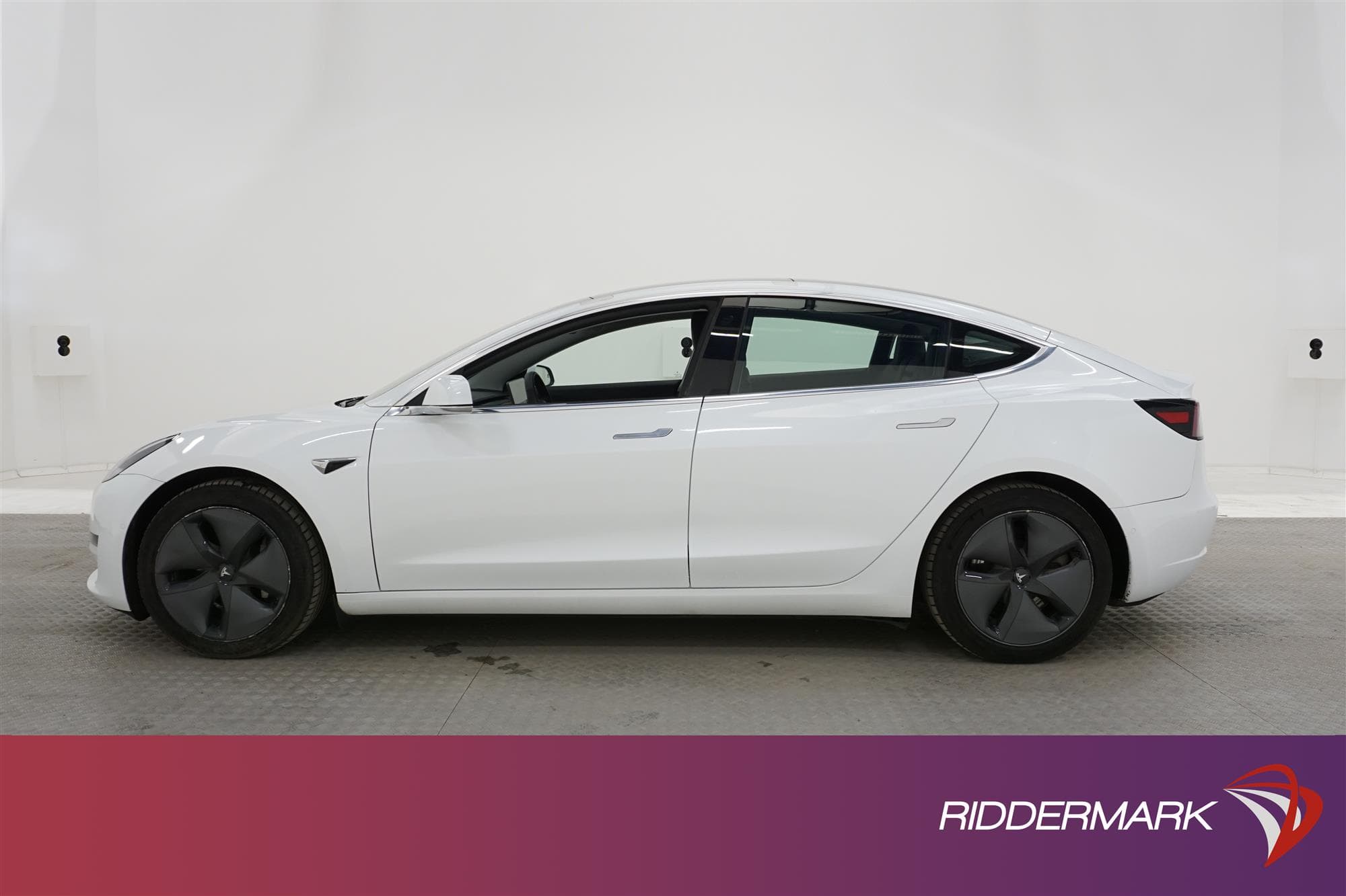 Tesla Model 3 Long Range AWD 440hk