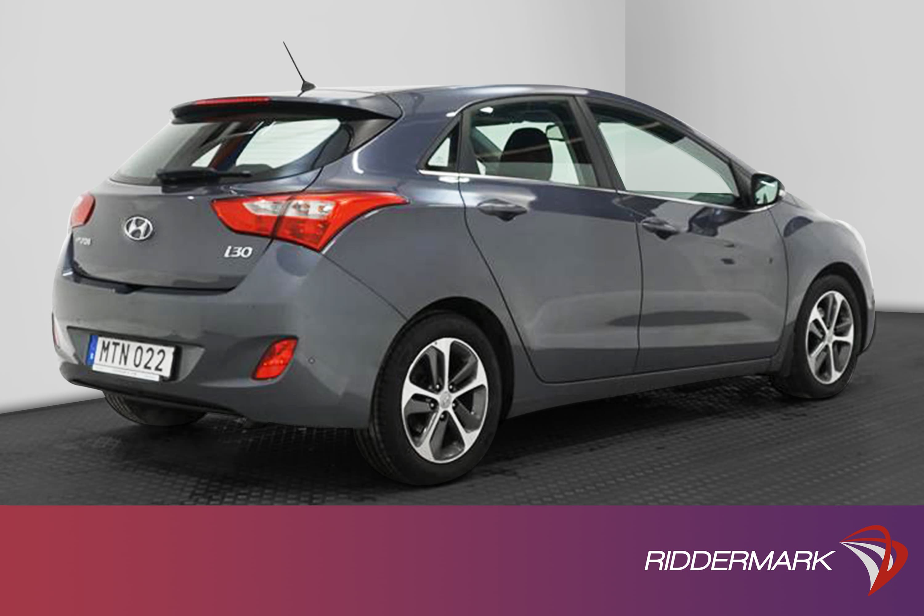 Hyundai i30 1.6 GDI 135hk Välservad PDC Låg Skatt 0,53l/mil