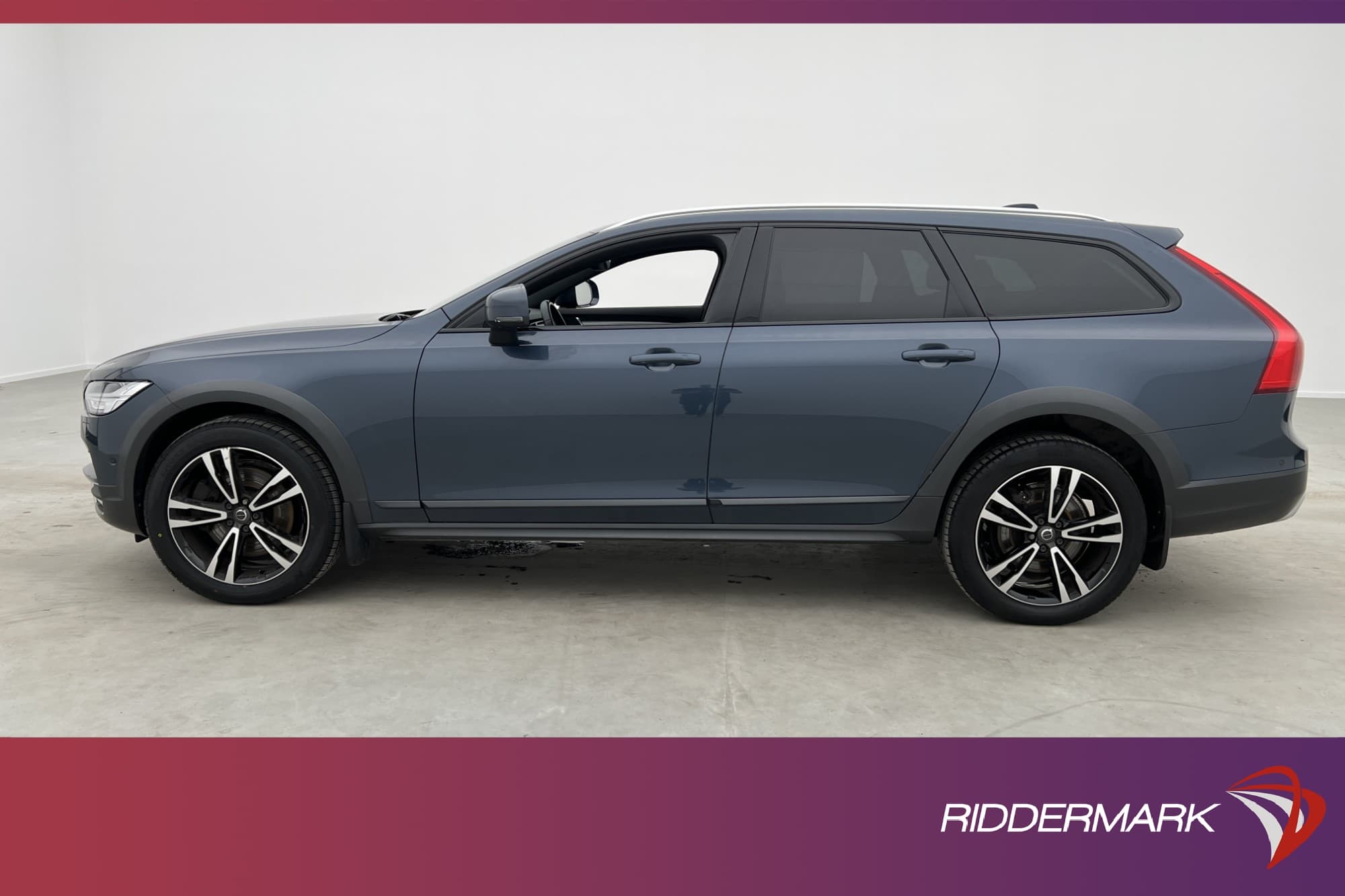 Volvo V90 Cross Country D4 AWD Pro