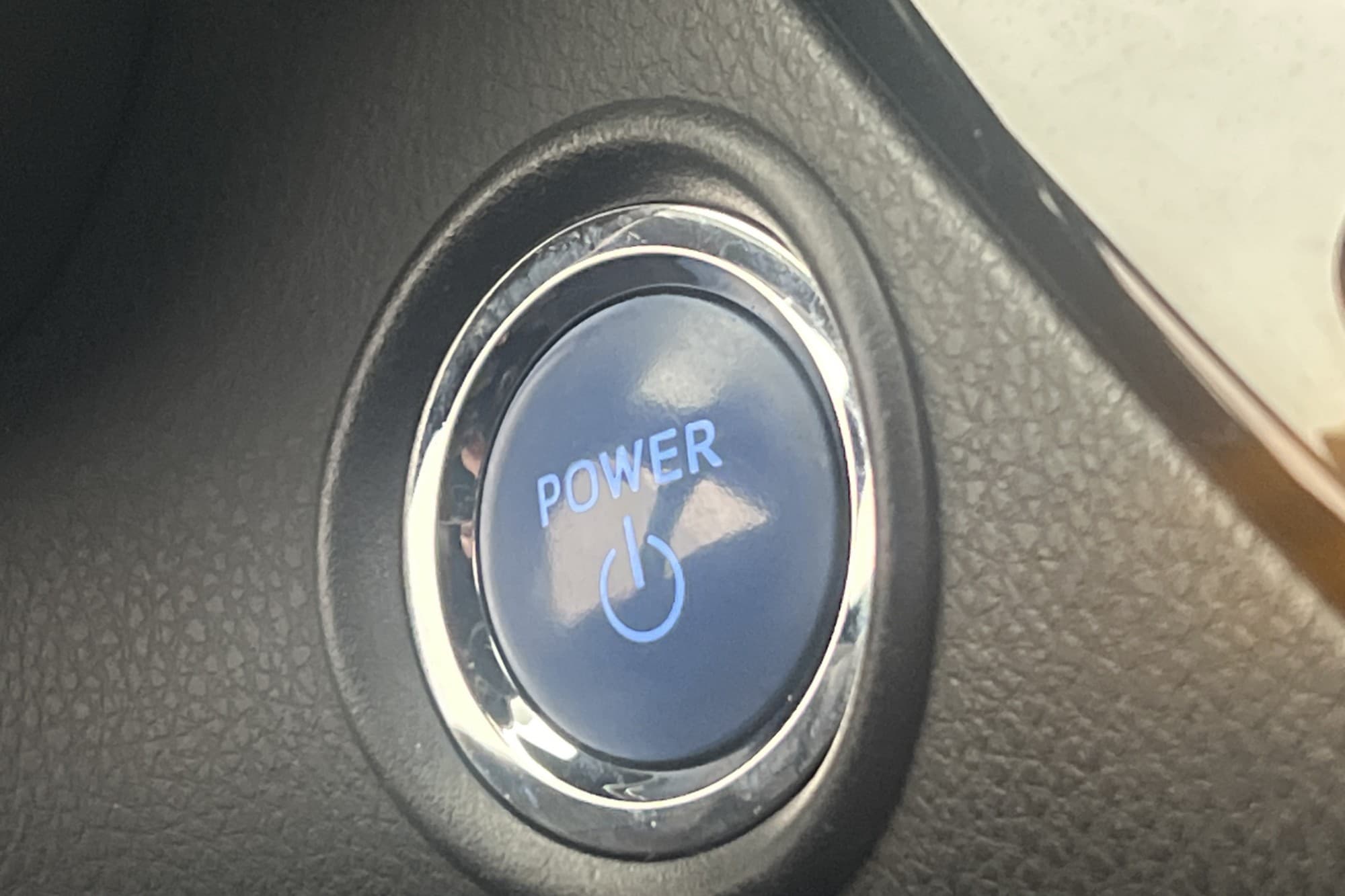 Toyota C-HR Hybrid Executive JBL Kamera Rattvärme 039l/Mil
