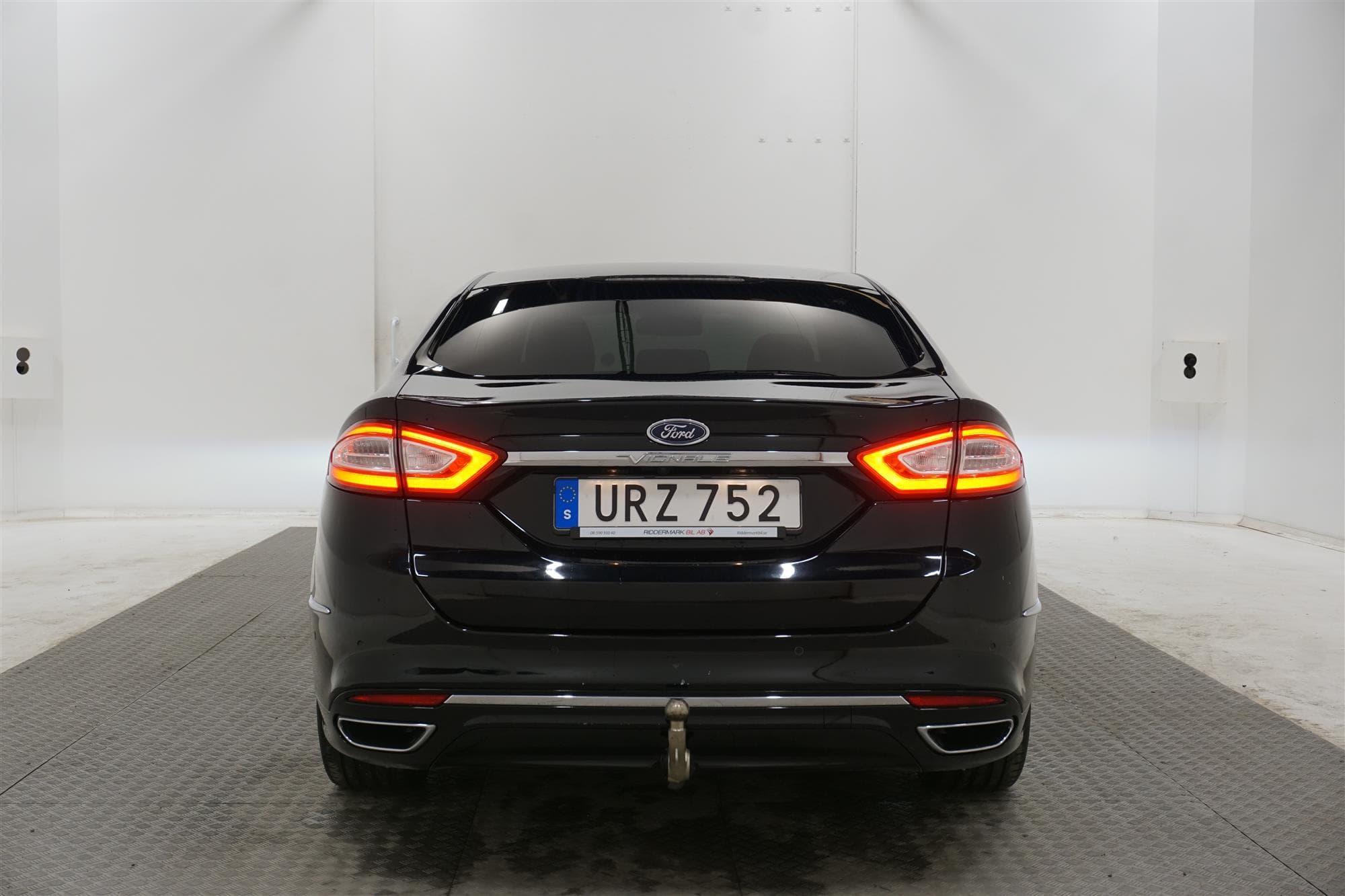 Ford Mondeo Vignale 180hk AWD Värmare Skinn B-kamera Dragexteriör