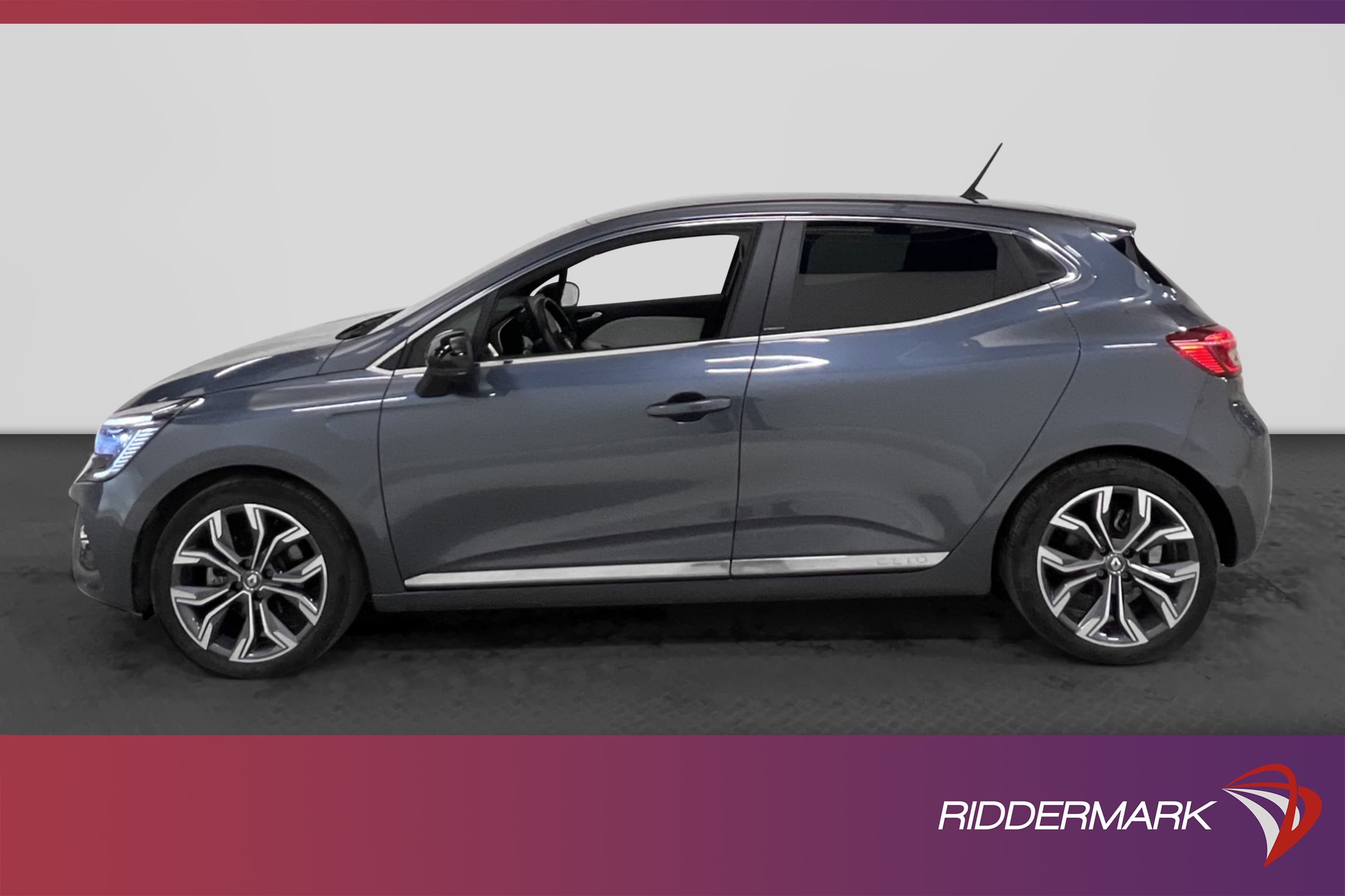 Renault Clio E-TECH 140hk