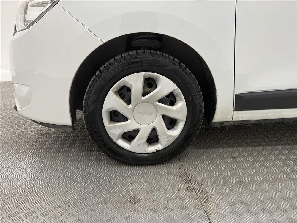 Dacia Lodgy 1.2 TCe 7 sits 0,48L/Mil Skatt 646 krinteriör
