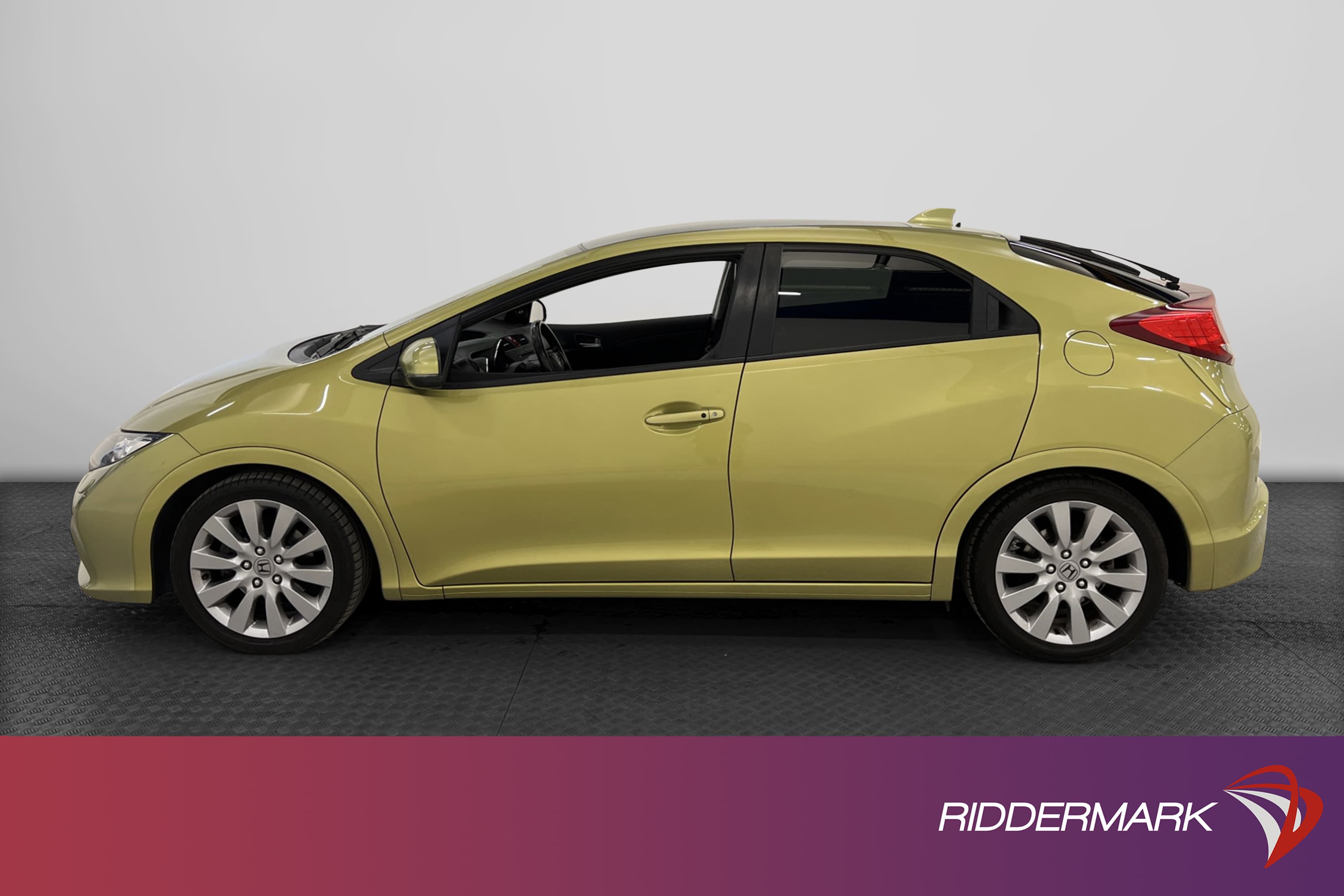 Honda Civic 1.8 i-VTEC 142hk Pano