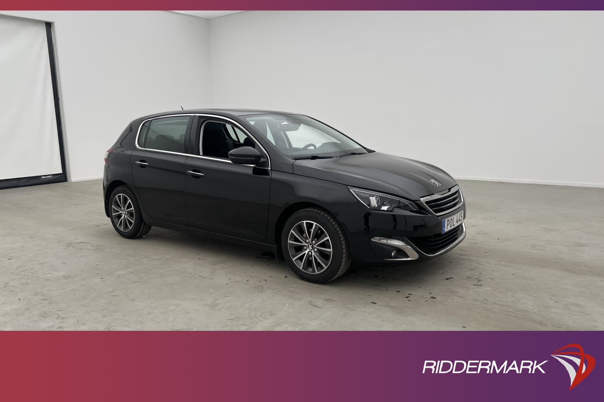 Peugeot 308 1.2 e-THP 130hk