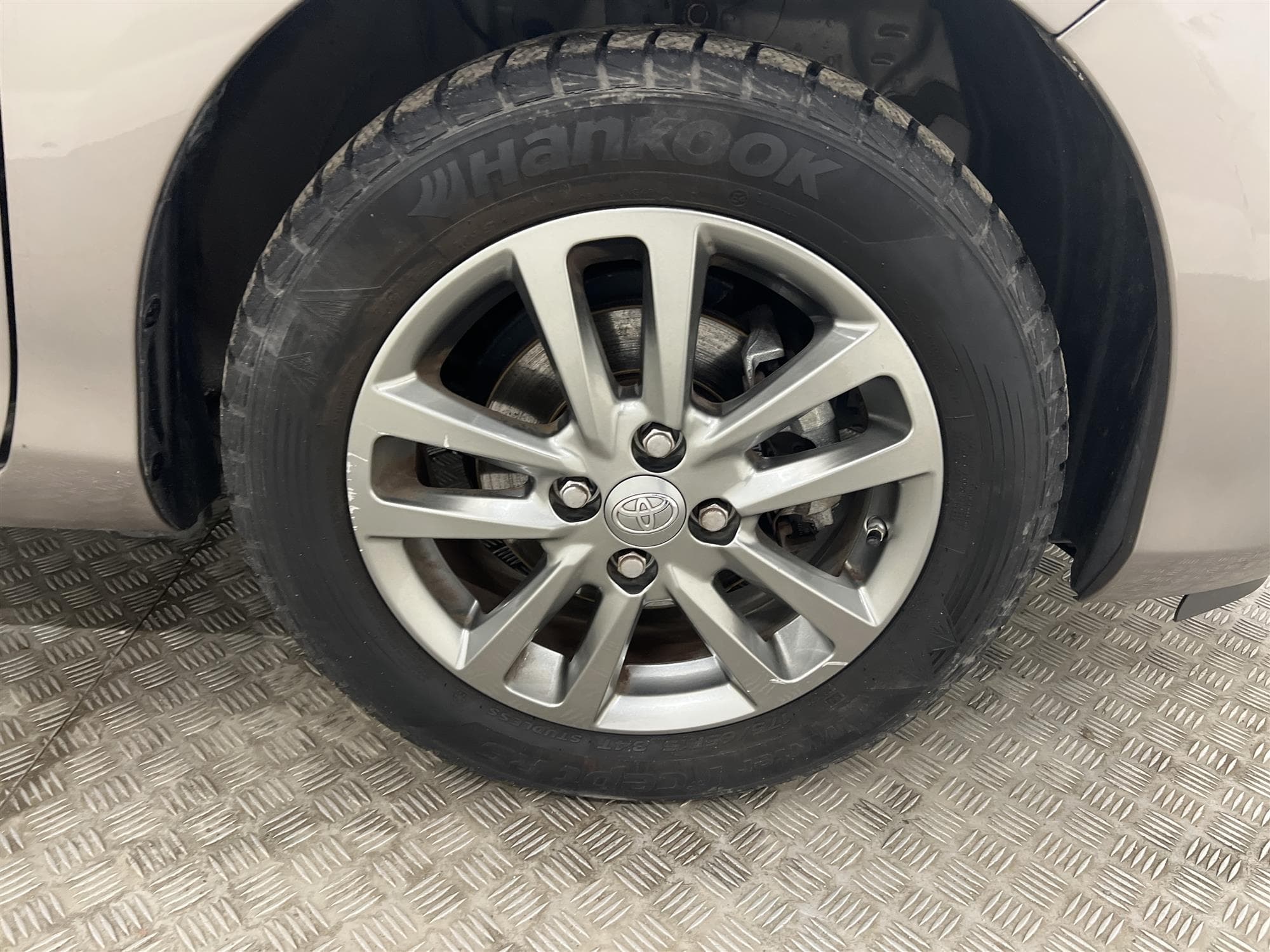 Toyota Yaris 1.33 99hk 1 Bruk B-Kamera 426kr Skatt 0,49L/mil