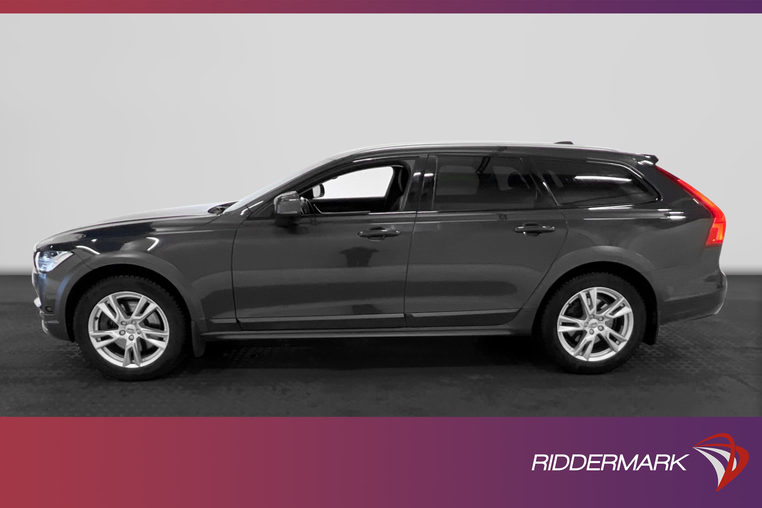 Volvo V90 Cross Country D4 AWD