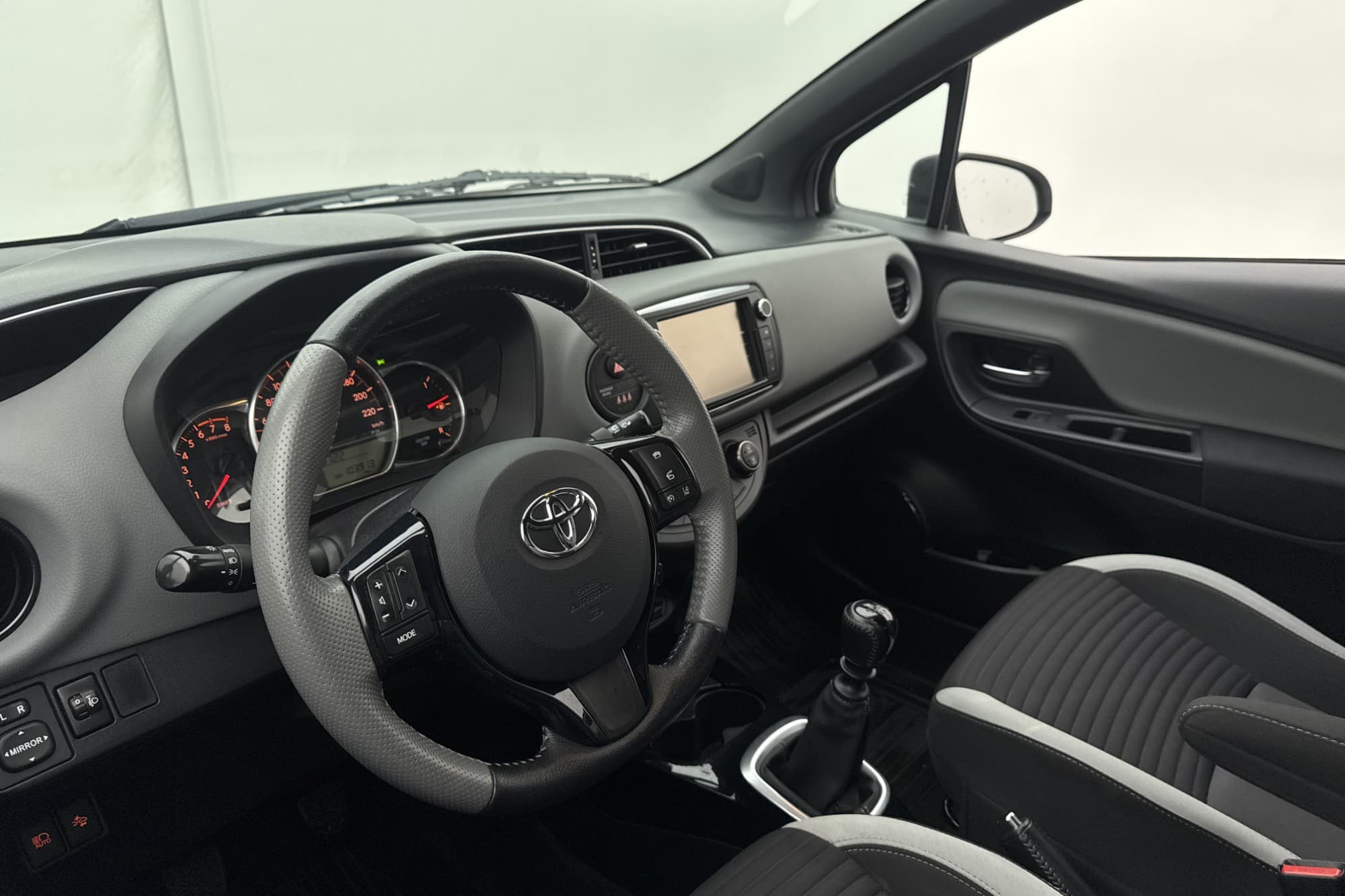 Toyota Yaris Style 1.33 Dual Drag Kamera Fart Bluetooth