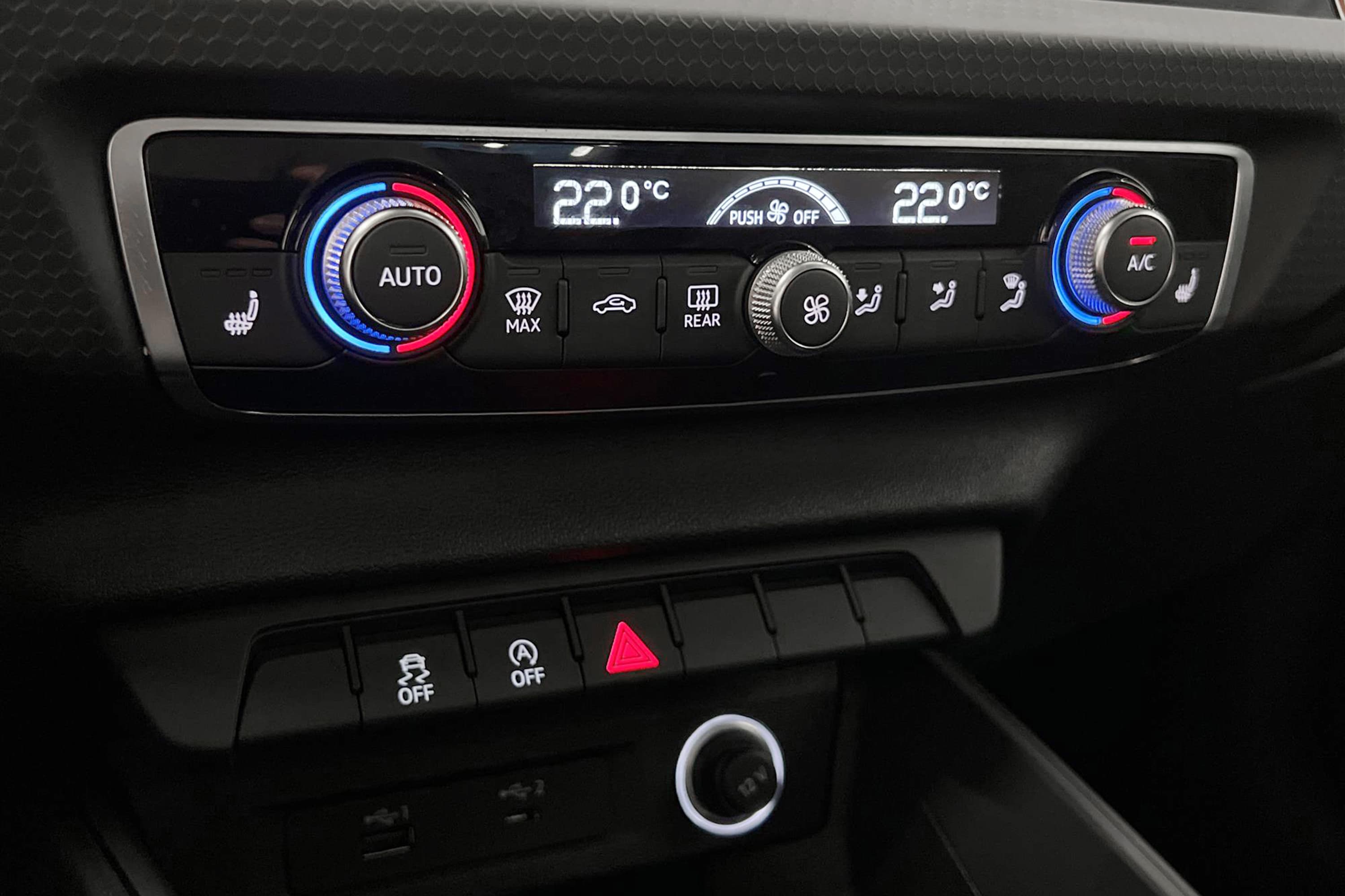 Audi A1 Sportback 30 TFSI 116hk Cockpit Carplay 0,42L/mil