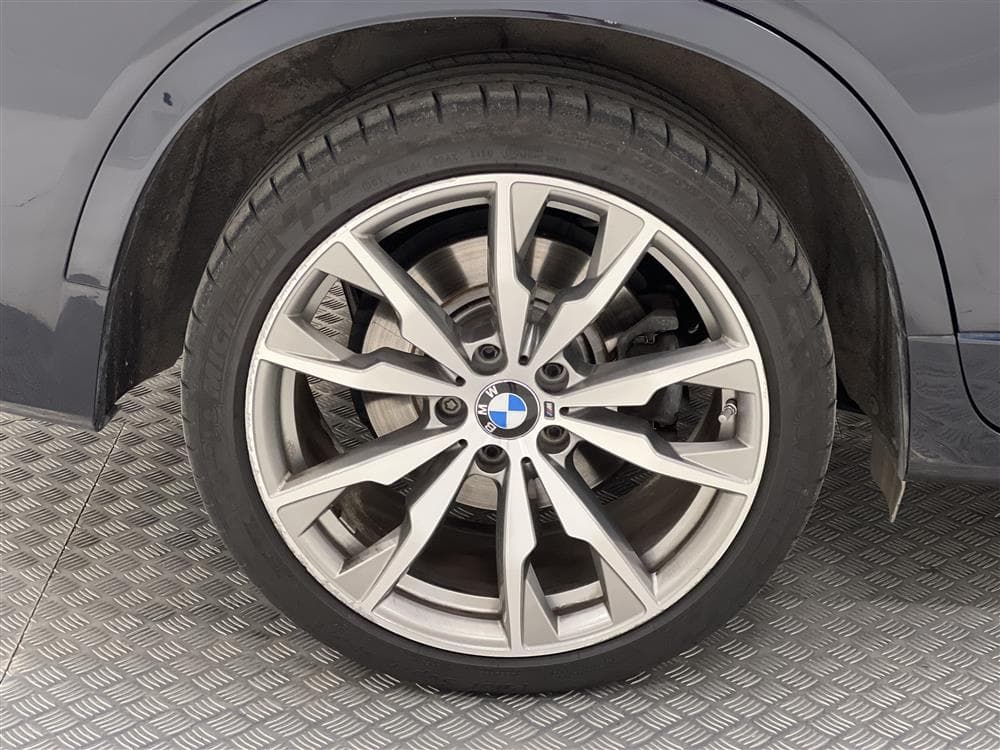 BMW X4 M40i 360hk M-Sport T-lucka 360° H/K HUD Navi Draginteriör