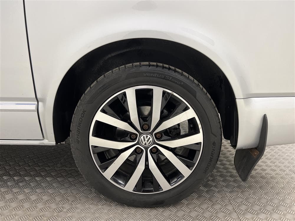 Volkswagen Multivan 2.0TDI Aut 4M Highline 204hk Dynaudio interiör