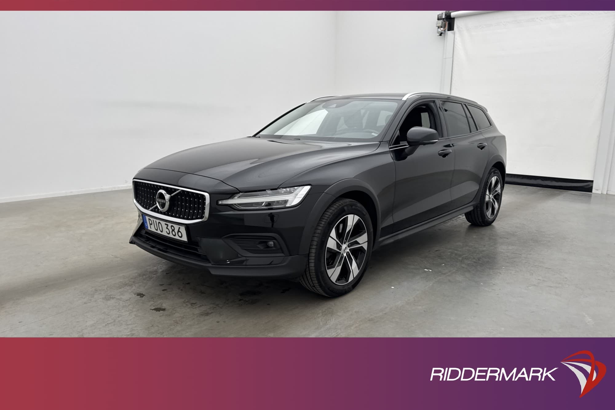 Volvo V60 Cross Country B4 AWD