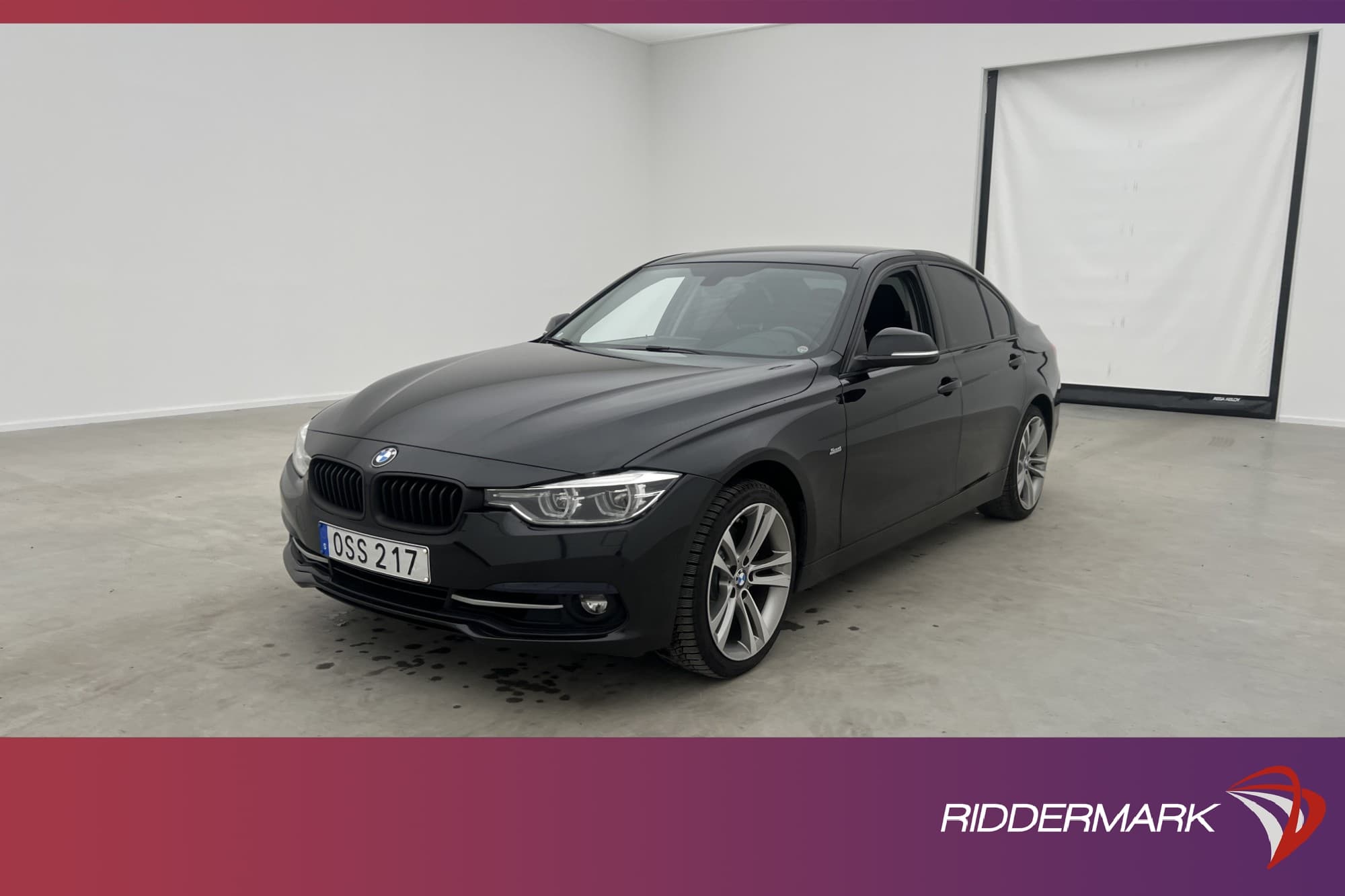 BMW 330i 252hk SV-Såld