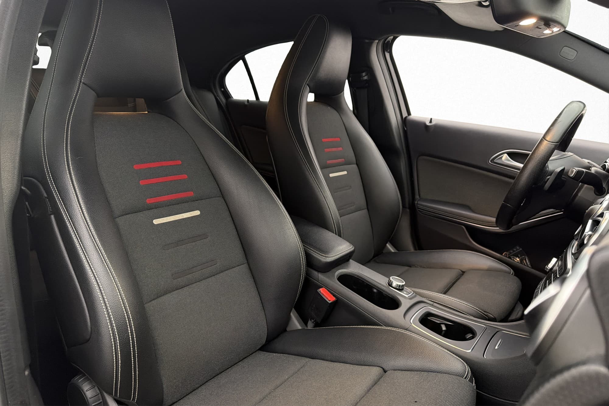 Mercedes-Benz A 180 AMG 122hk Bluetooth Kamera Halvskinn