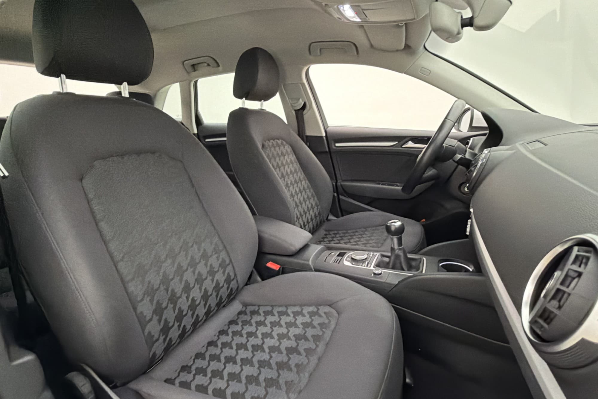 Audi A3 SB 1.4 TFSI 125hk Attraction Farthållare Bluetooth 