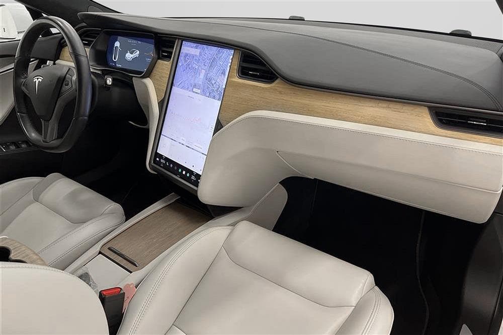 Tesla Model S Long Range AWD 423hk FSD Moms Svensksåldinteriör