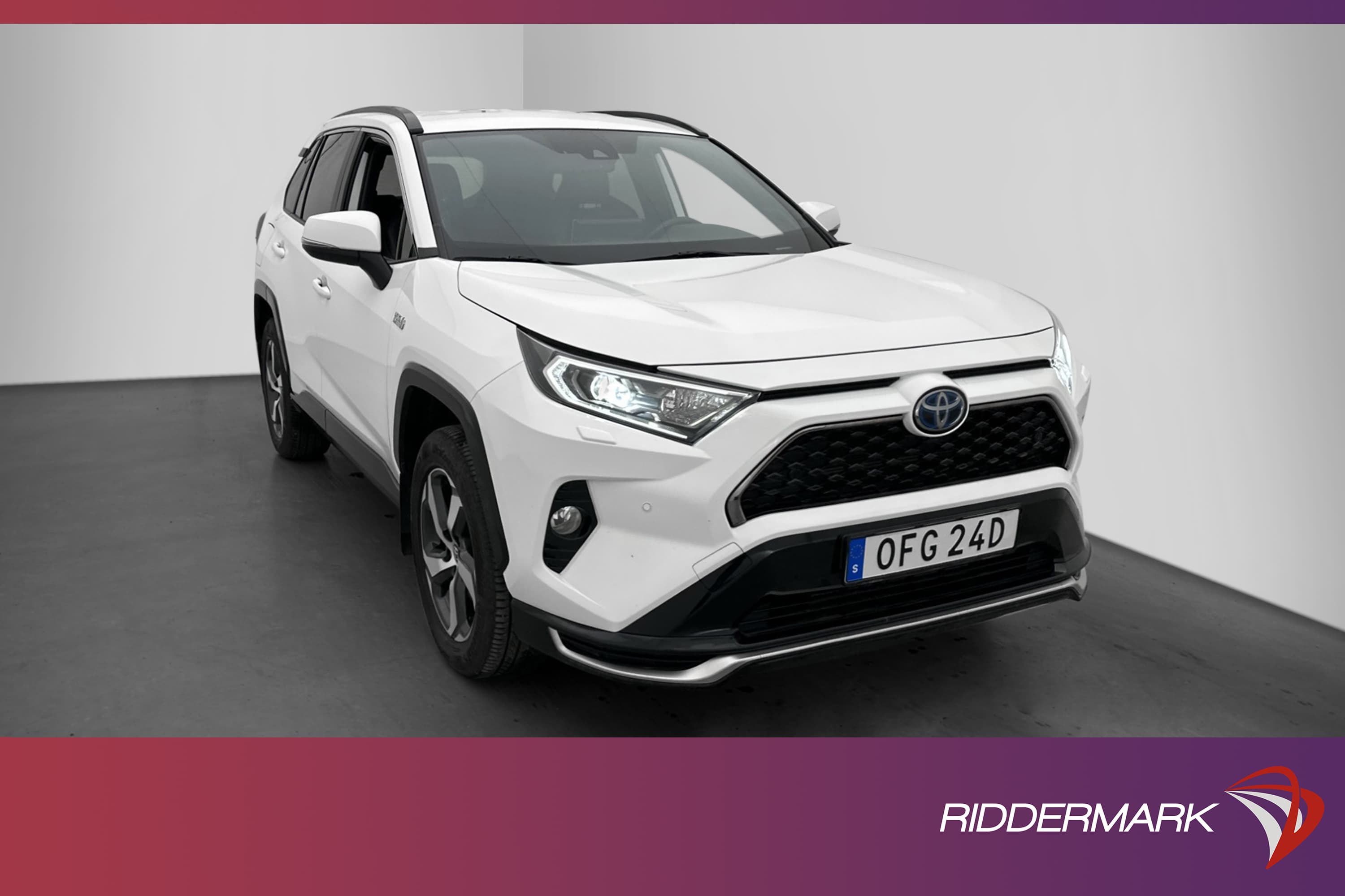 Toyota RAV4 Plug-in AWD 306hk X-Edition Kamera Dragkrok MOMS