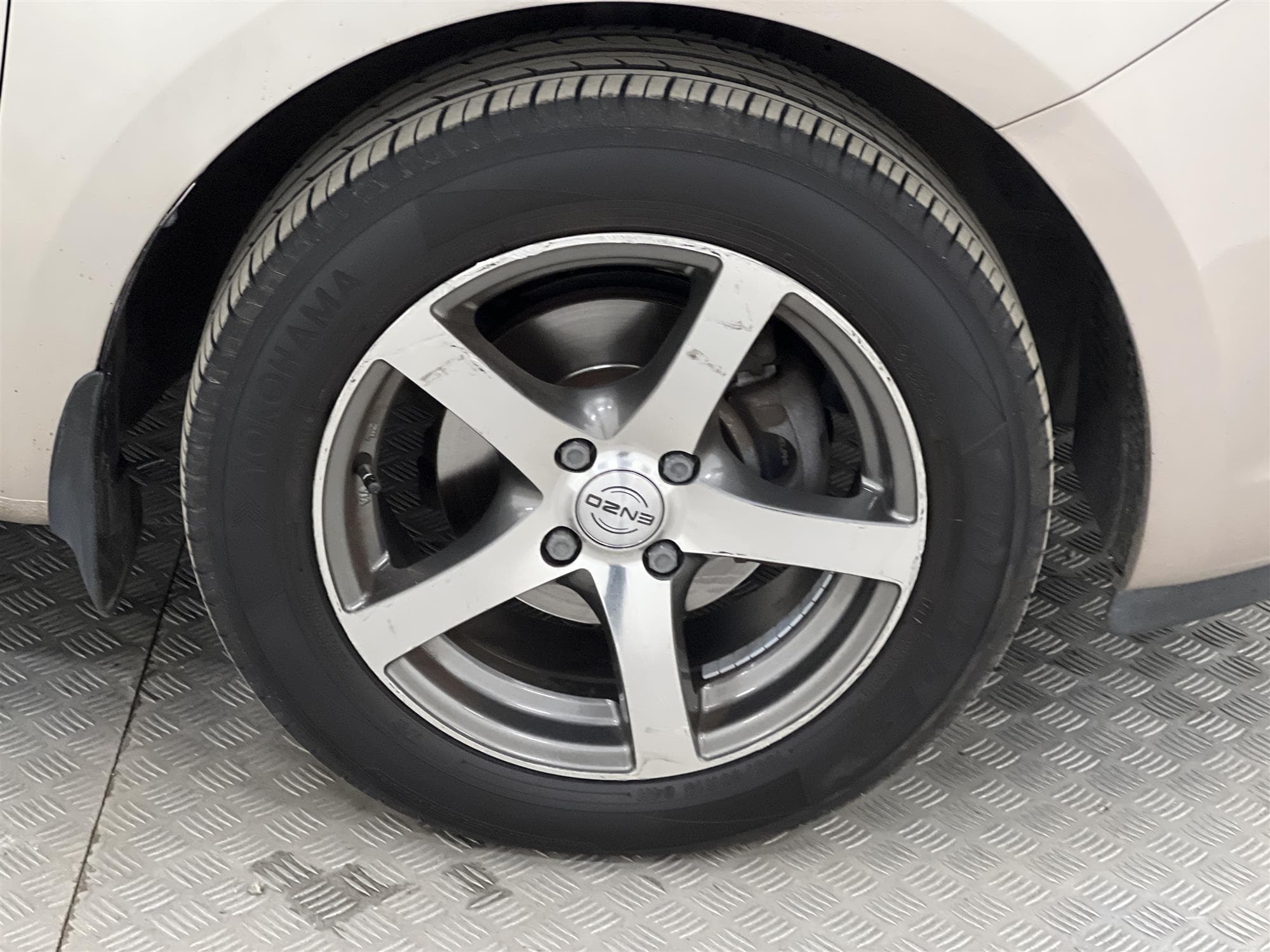 Hyundai i20 1.4 101hk 2 Brukare Nyservad Låg Skatt 