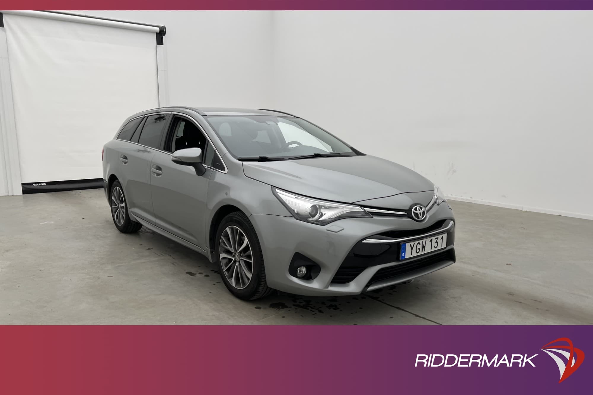 Toyota Avensis Kombi 1.8 147hk