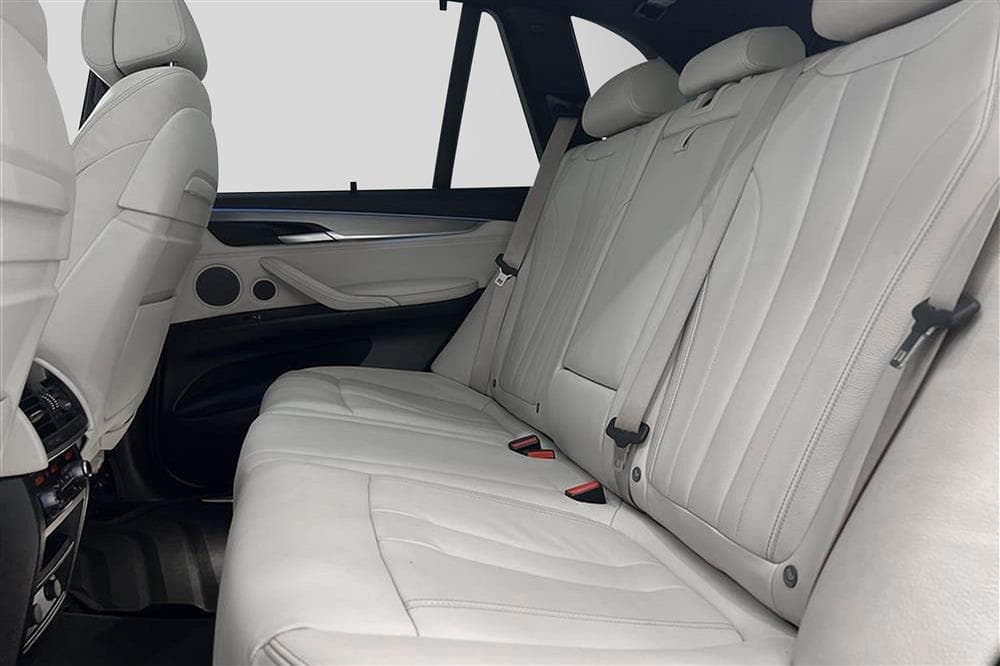 BMW X5 xDrive 30d M Sport Panorama H/K Navi Professionalinteriör