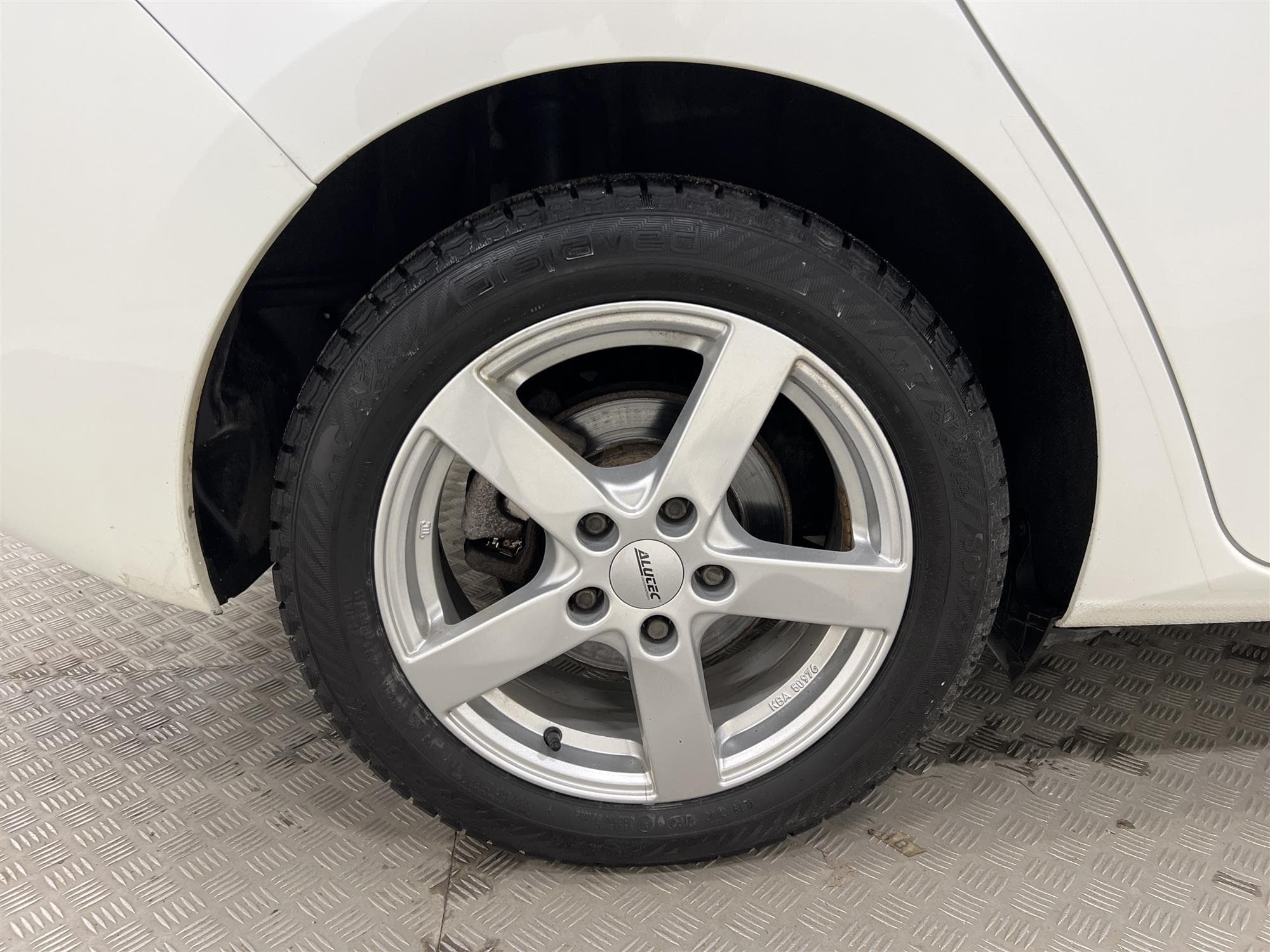 Toyota  Auris Hybrid e-CVT 136hk  M-Värm Pano Navi B-Kamera