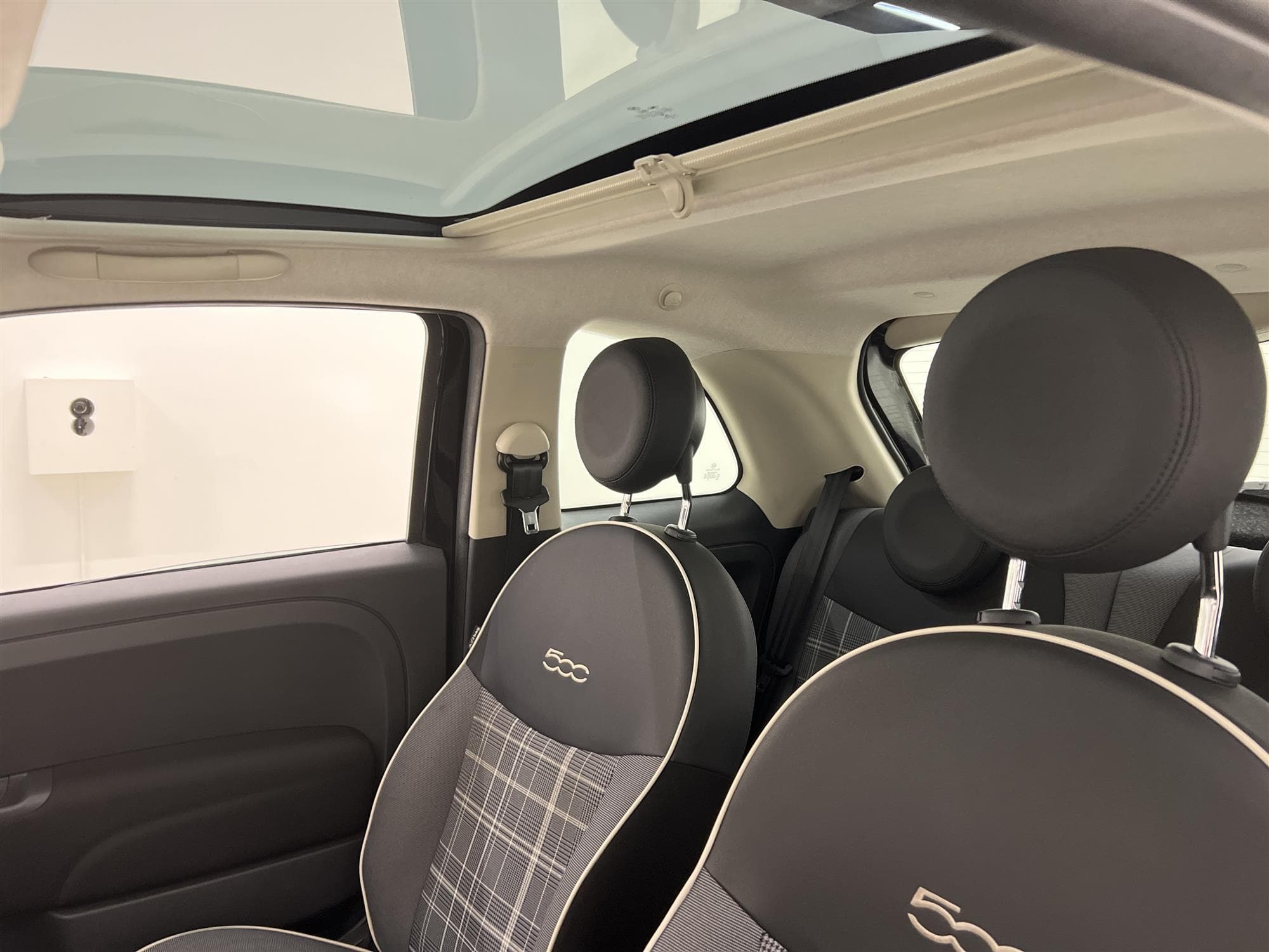 Fiat 500 1.2 69hk Lounge Taklucka Låg Skatt 0,49L/mil