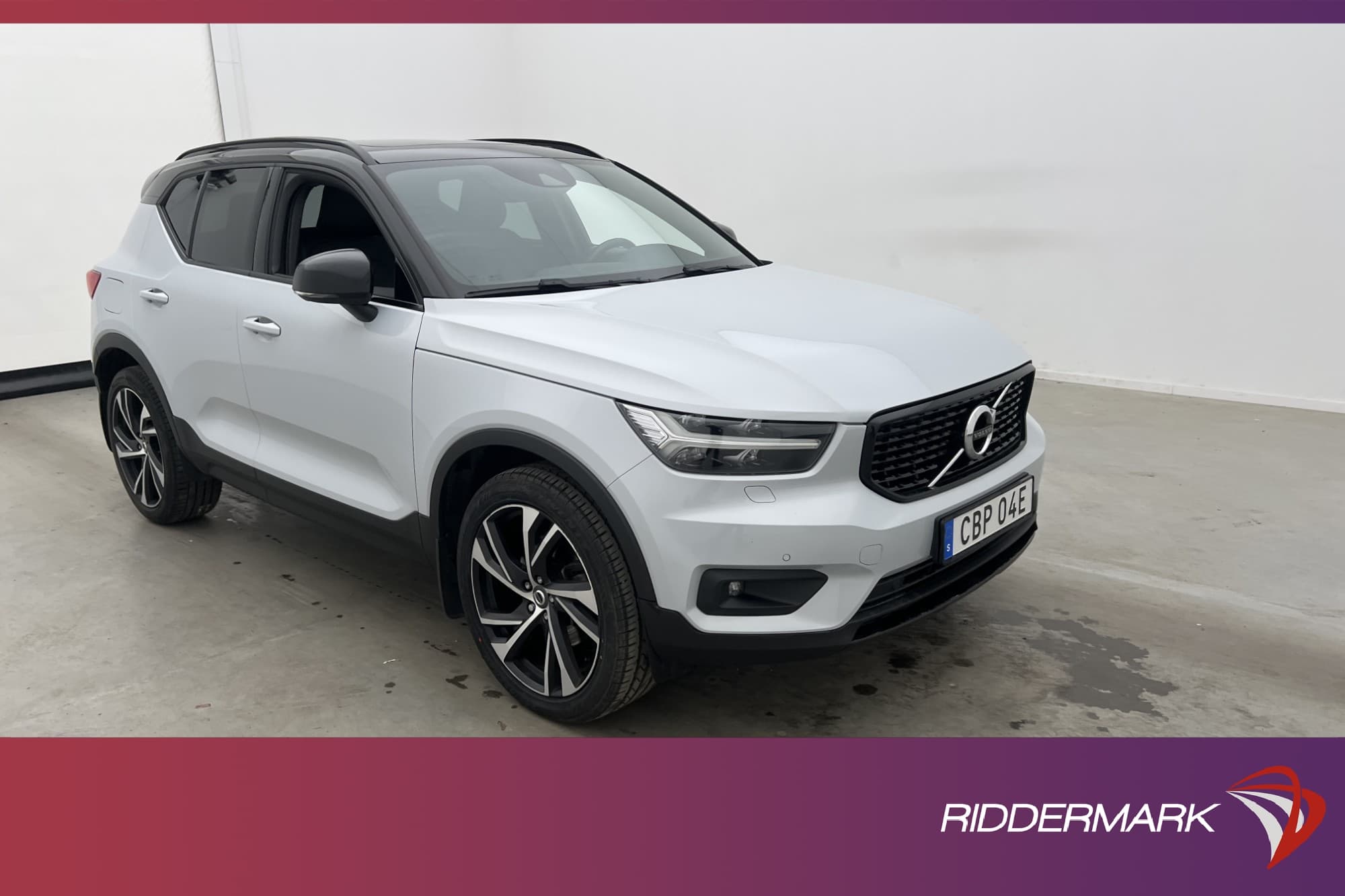 Volvo XC40 B4 R-Design Pano H/K VOC Värmare Kamera Navi Drag