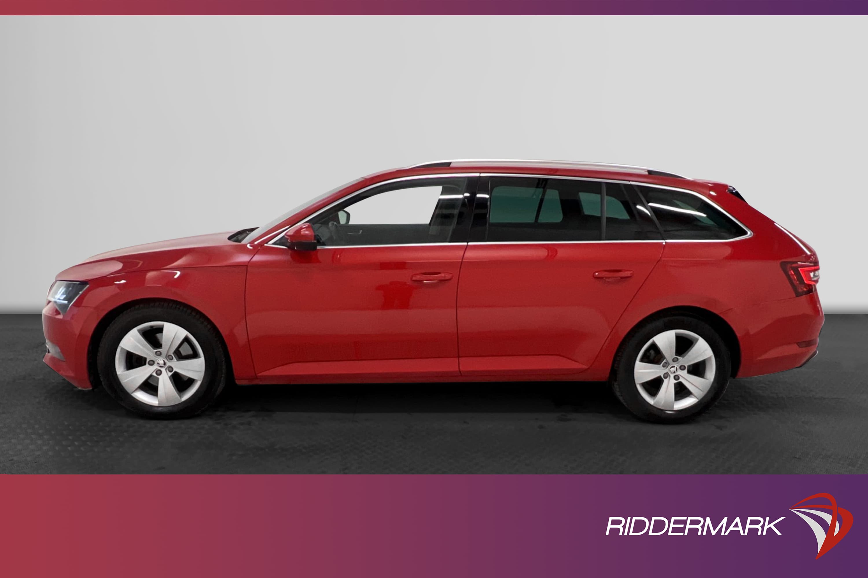 Skoda Superb Kombi 190hk 4x4 L&K D-värm Canton B-kamera Drag