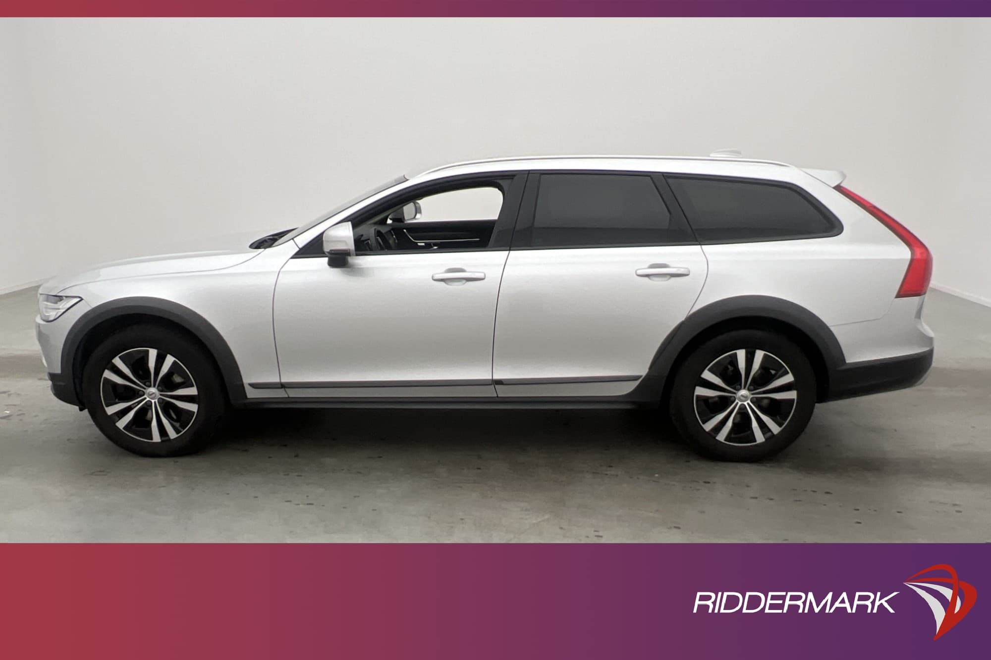 Volvo V90 Cross Country D4 AWD