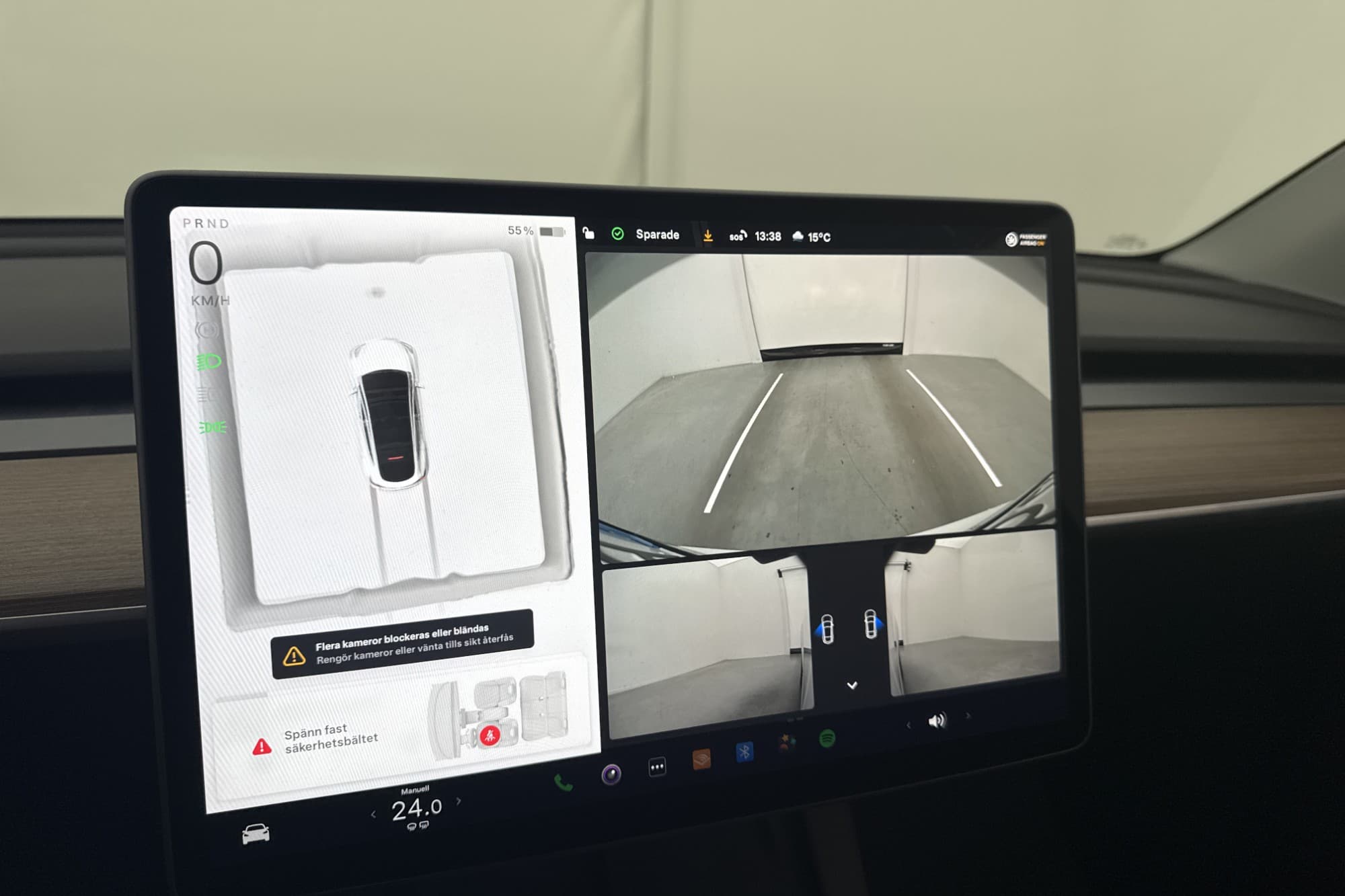 Tesla Model Y Long Range AWD Autopilot Pano Svensksåld