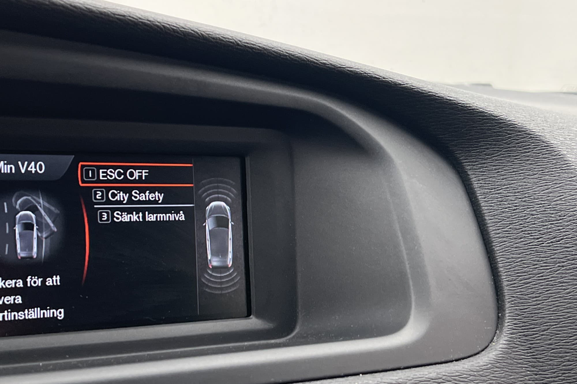 Volvo V40 D2 120hk Kinetic VOC Värmare Sensorer Farthållare