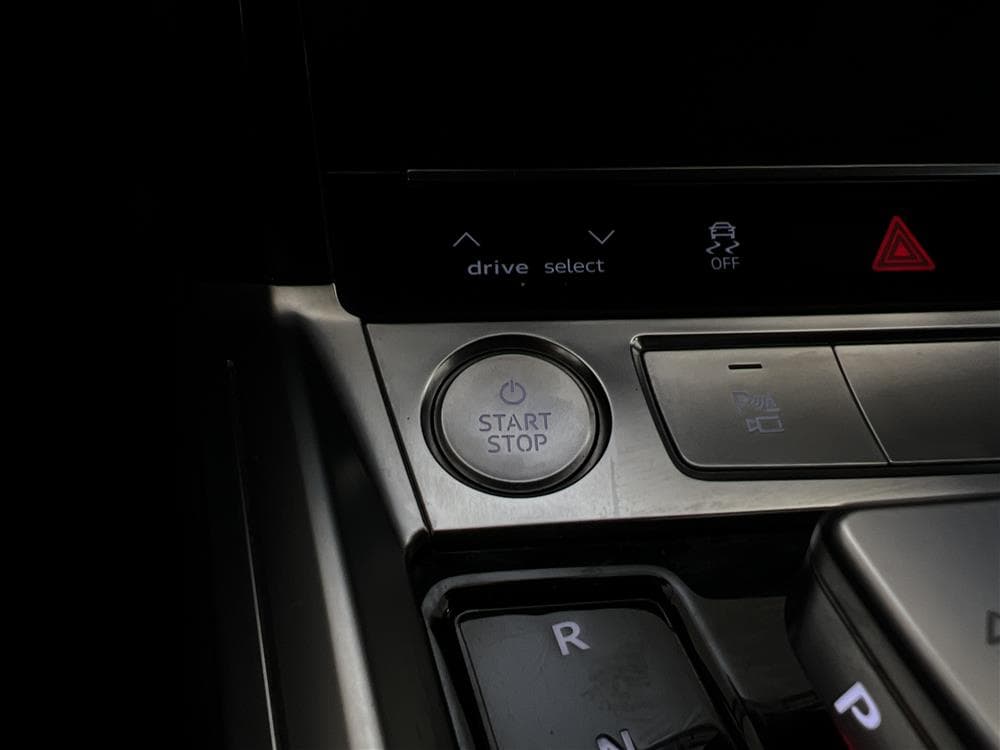 Audi e-tron 55 Quattro 408hk S-Line Drag Backkamera Moms
