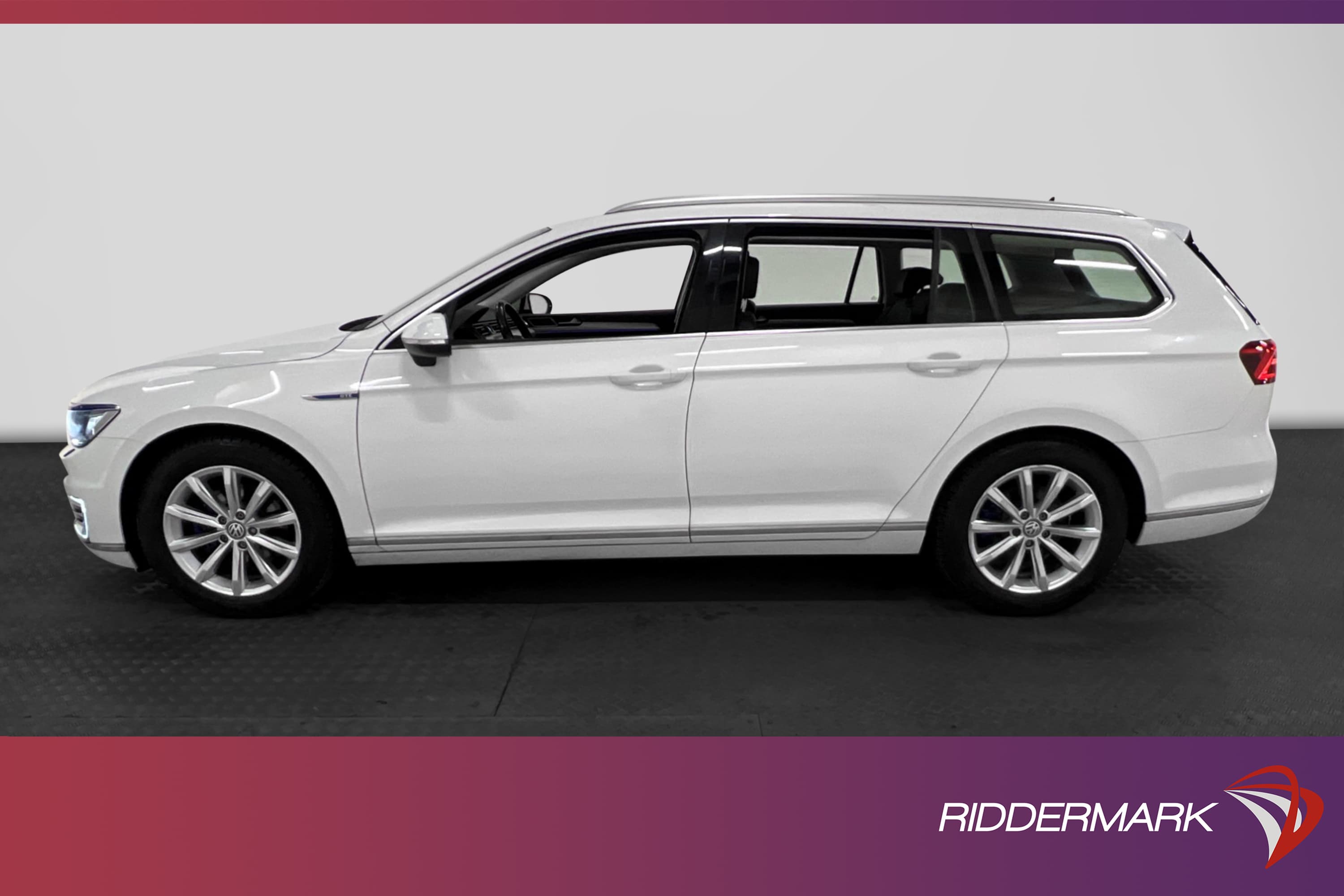 Volkswagen Passat GTE 218hk