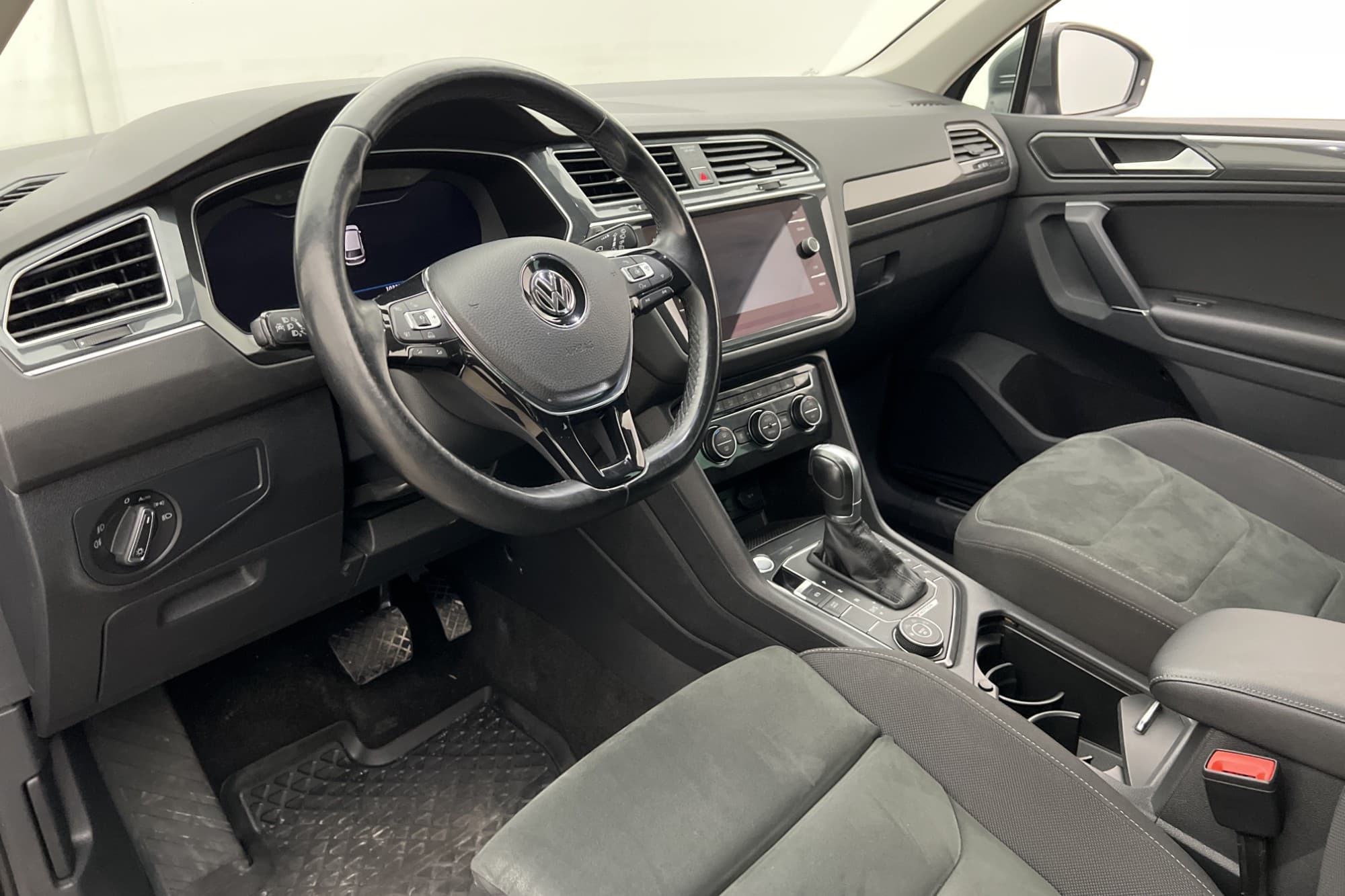 Volkswagen Tiguan 2.0 TDI 4M 190hk GT Cockpit Drag D-Värm 