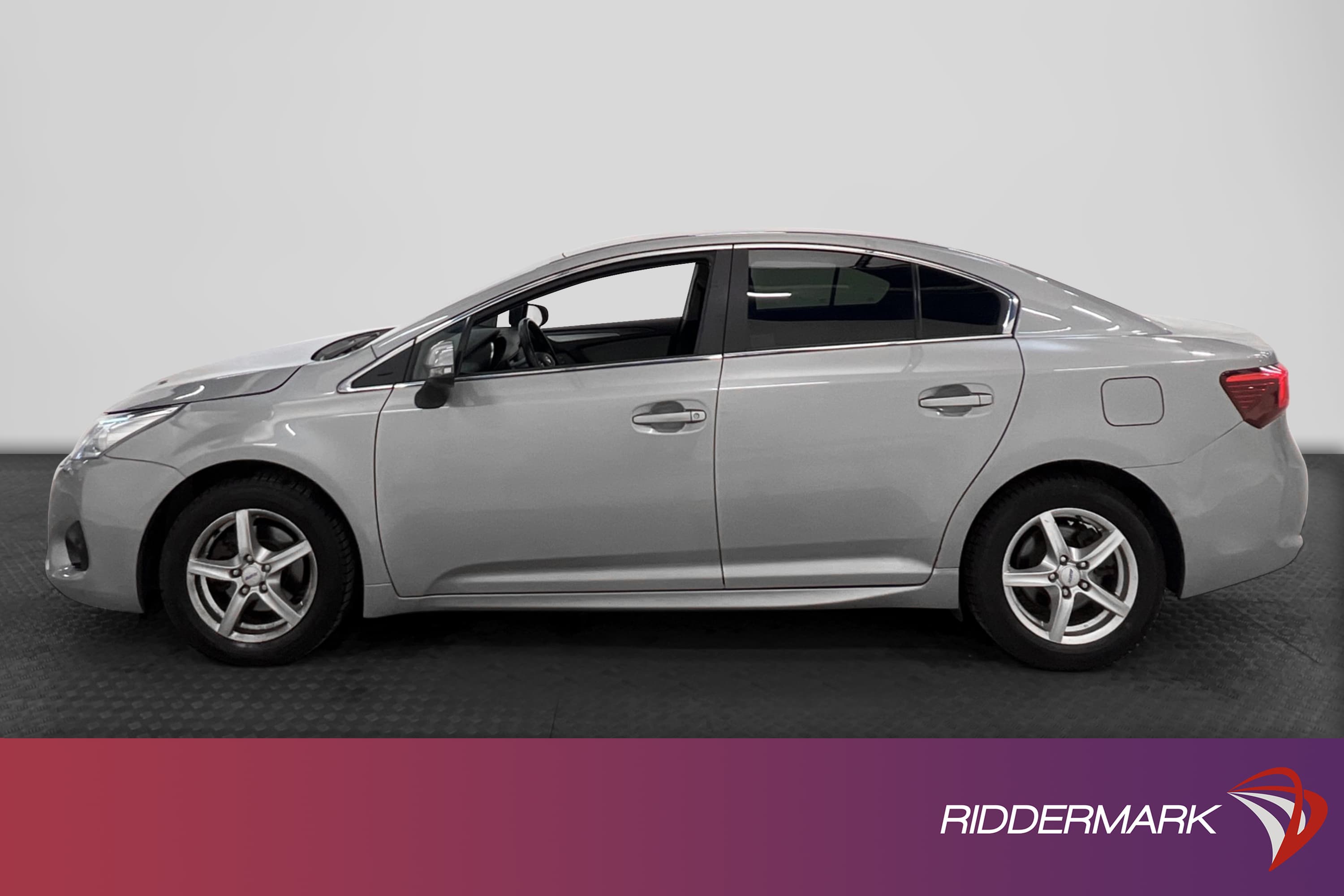 Toyota Avensis 1.8 147hk B-Kamera