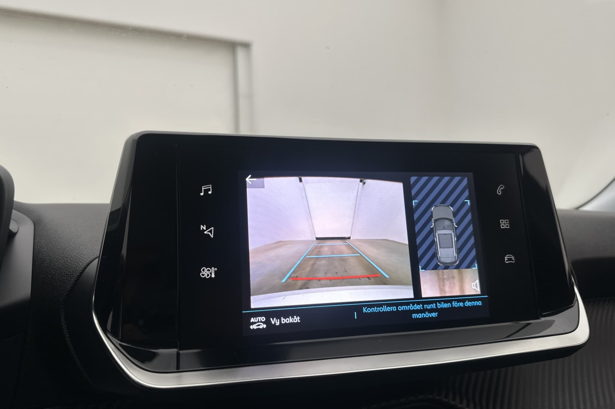 Peugeot 2008 e-2008 Kamera CarPlay Keyless P-Sensorer LED