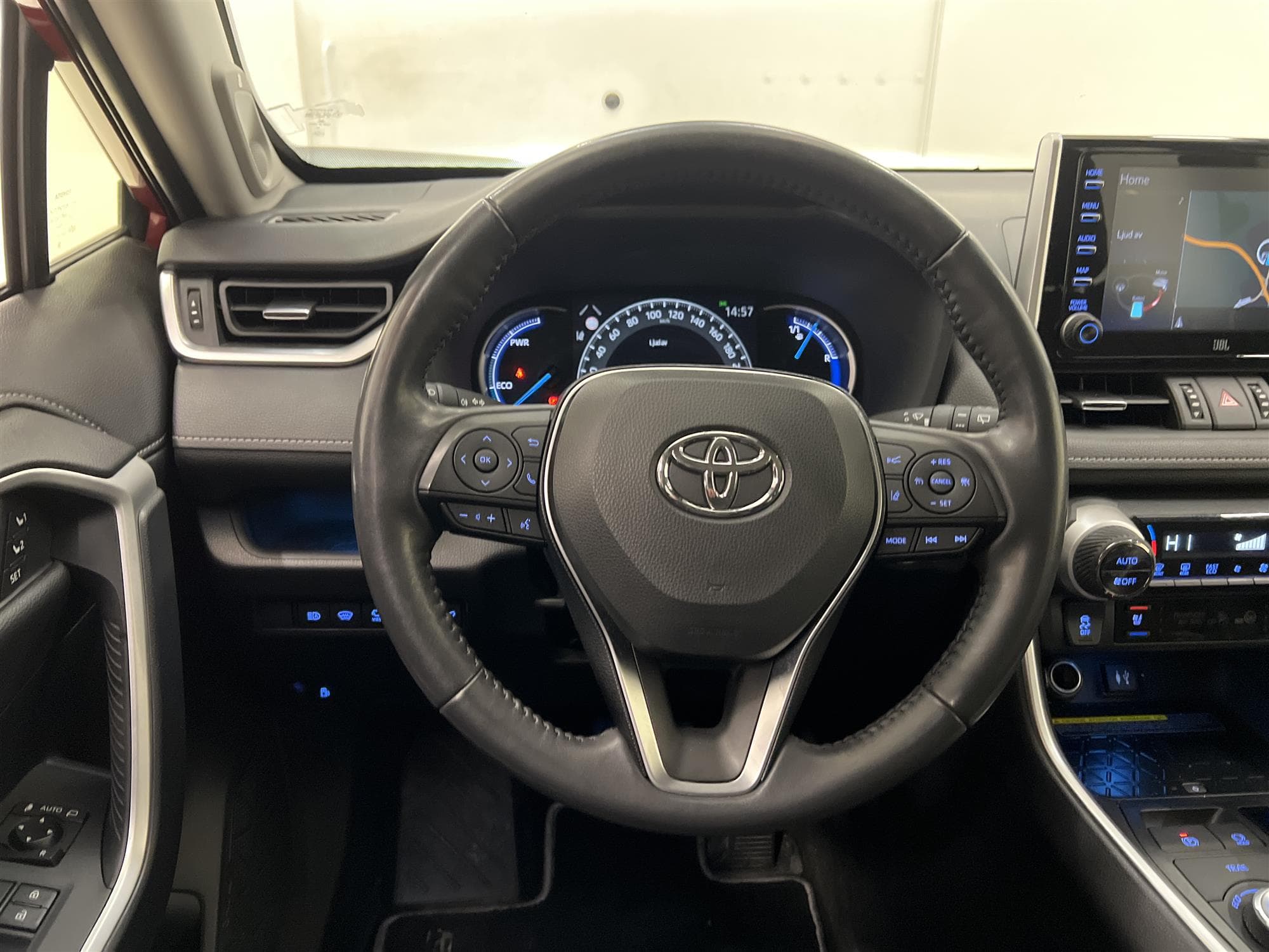 Toyota RAV4 Hybrid AWD 222hk 1 Brukare Executive Välutrustad