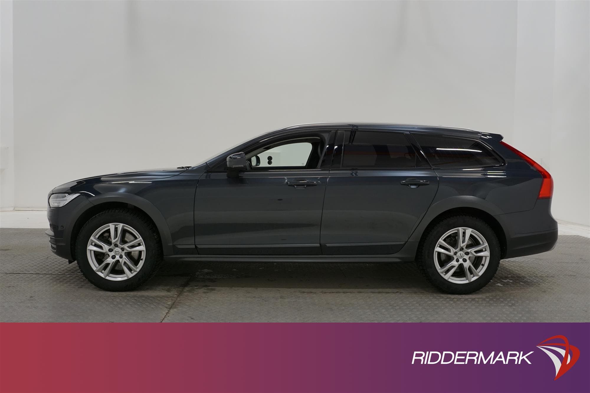 Volvo V90 Cross Country D5 AWD