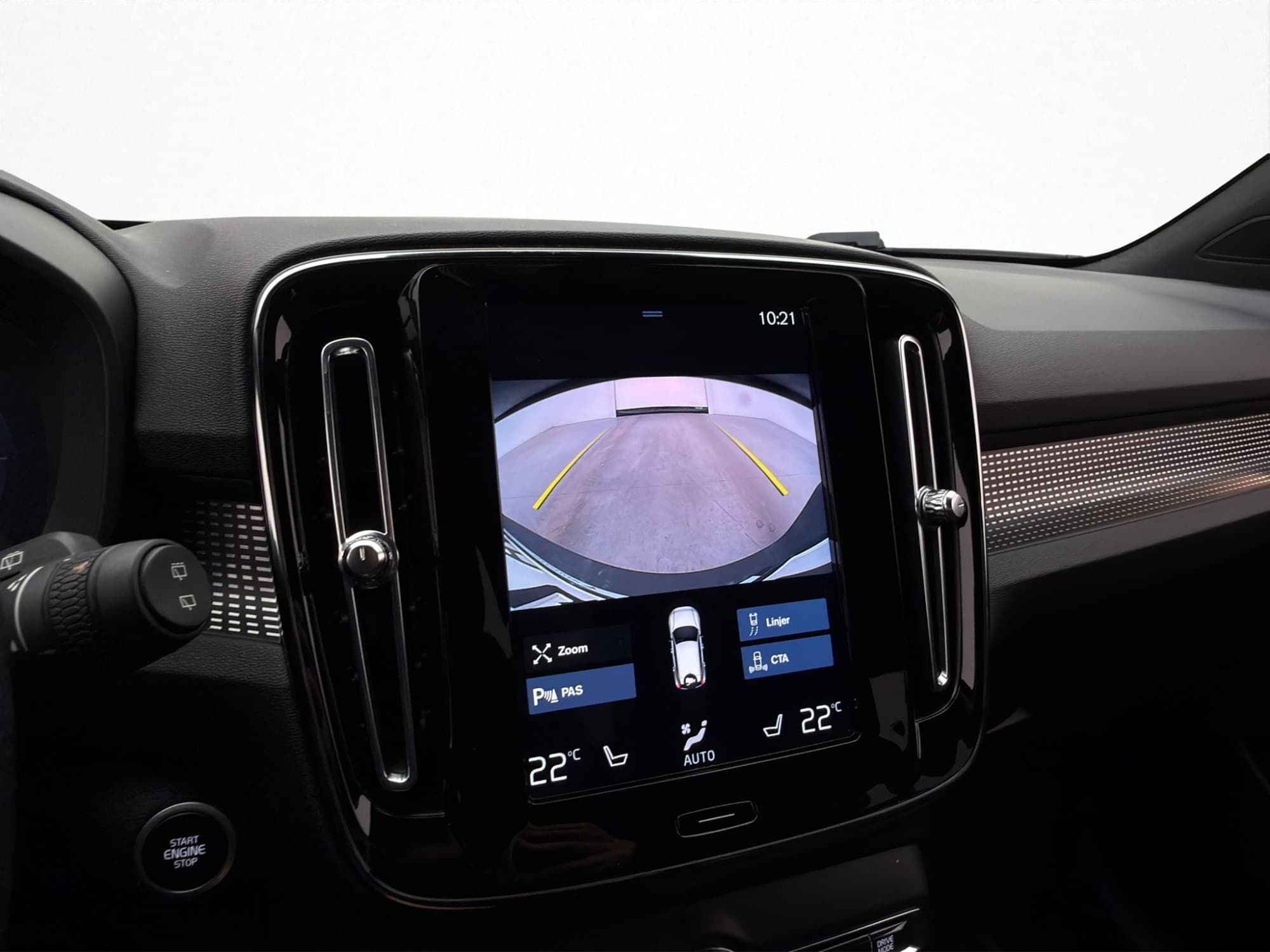 Volvo XC40 Recharge T4 211hk R-Design H/K Värmare Kamera