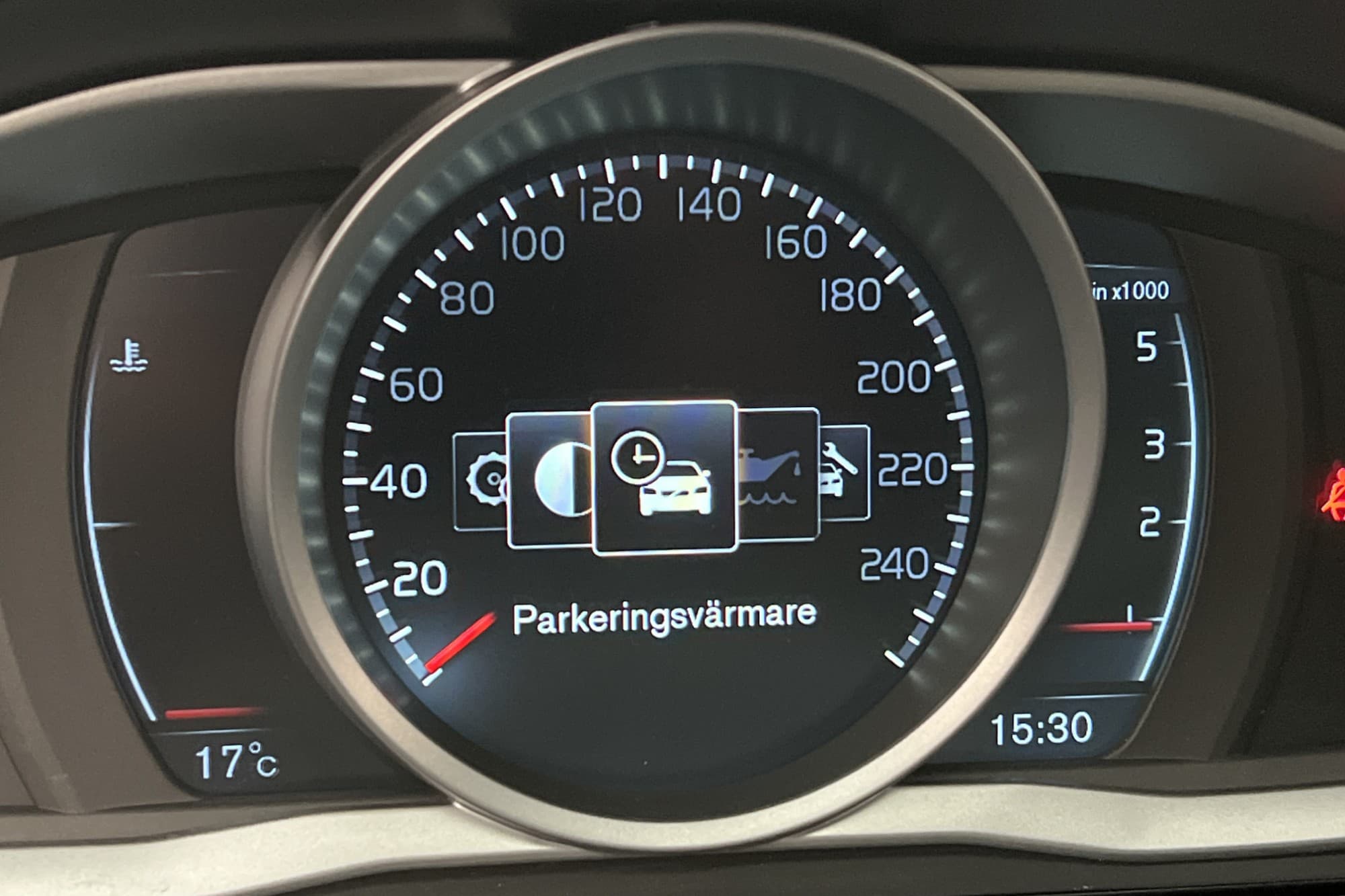 Volvo V60 D4 181hk Momentum P-Värmare Farthållare